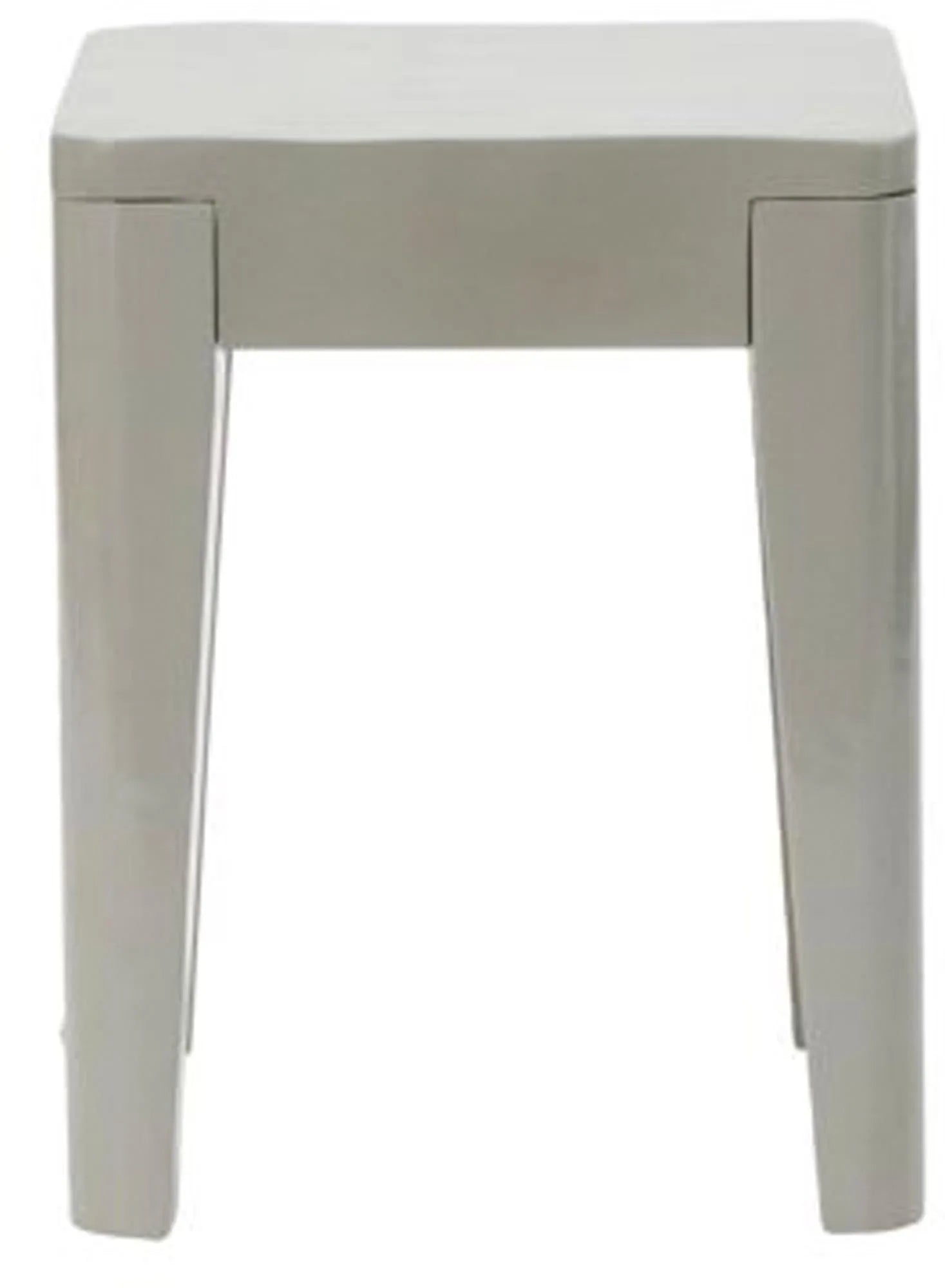 Eleganter Hocker aus robustem Mangoholz, grau lackiert, vielseitig als Konsole oder Nachttisch nutzbar.