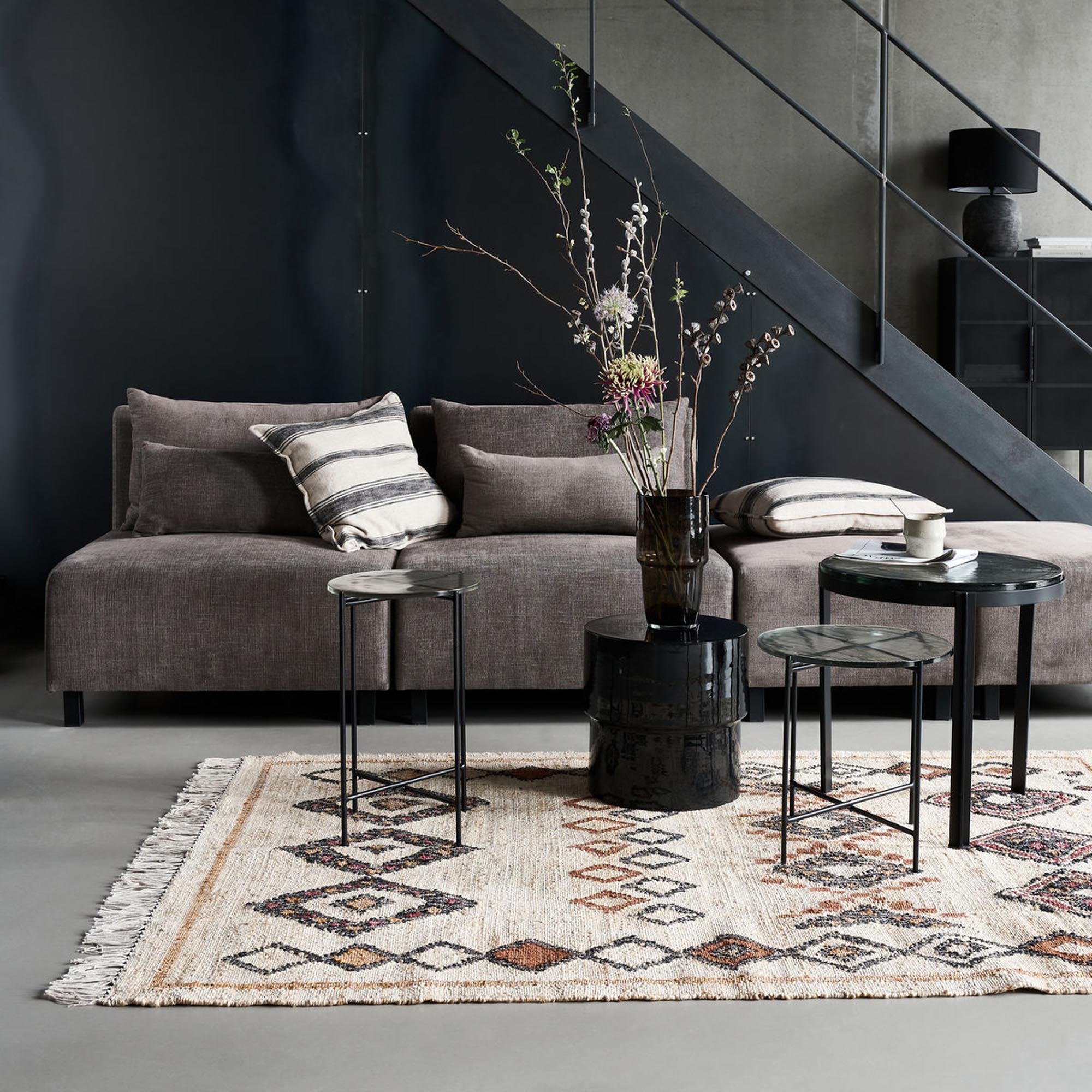 Eleganter Kesh-Teppich in sanften Beigetönen, ideal für stilvolle Wohnräume. Hochwertige Verarbeitung von House Doctor.