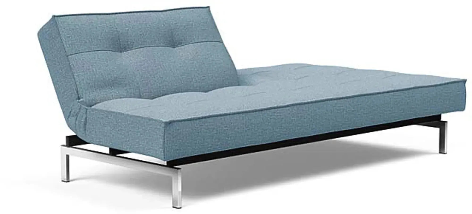 Erleben Sie das elegante Splitback Sofabett 115 Chrom von Innovation Living – ideal für moderne Räume und entspannende Nächte.
