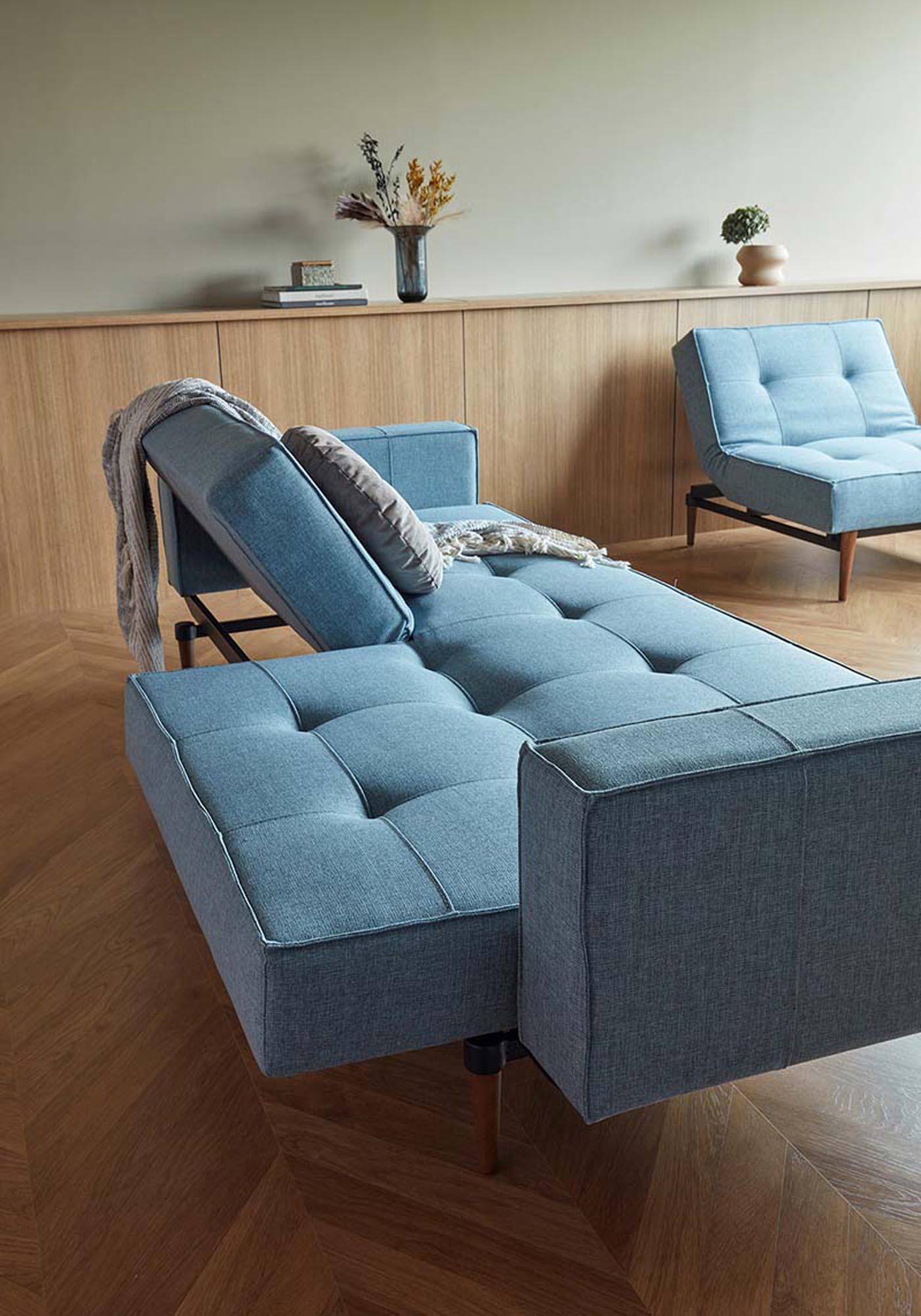 Splitback Styletto Sessel: Komfort und Stil in skandinavischem Design.