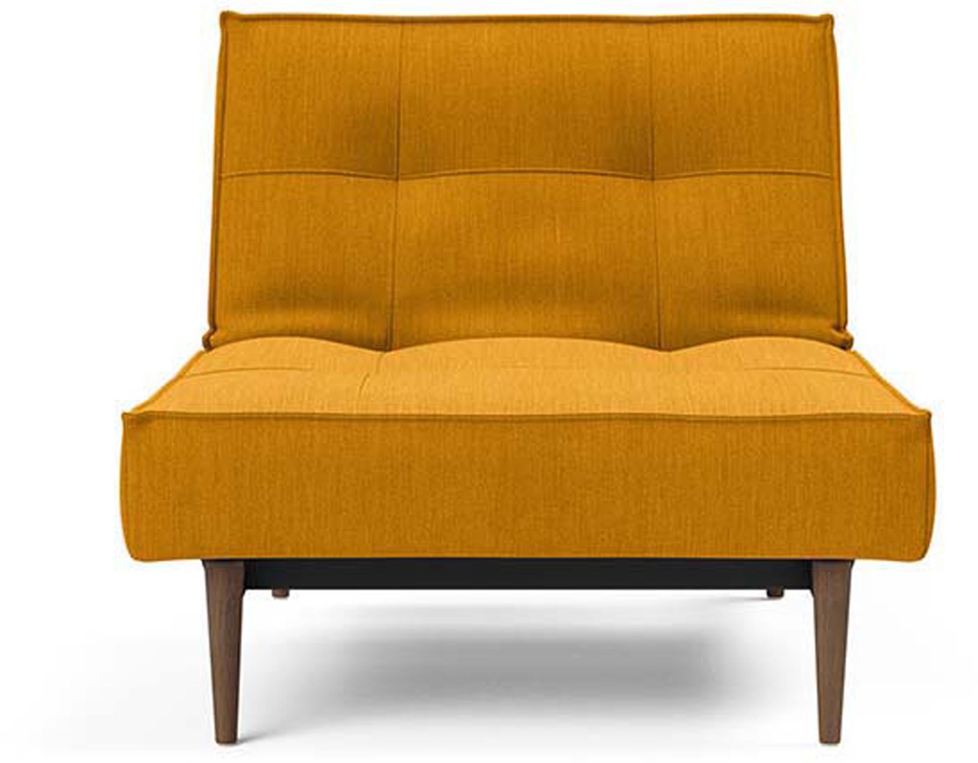 Stilvoller Splitback Styletto Sessel: Komfort und skandinavische Eleganz.