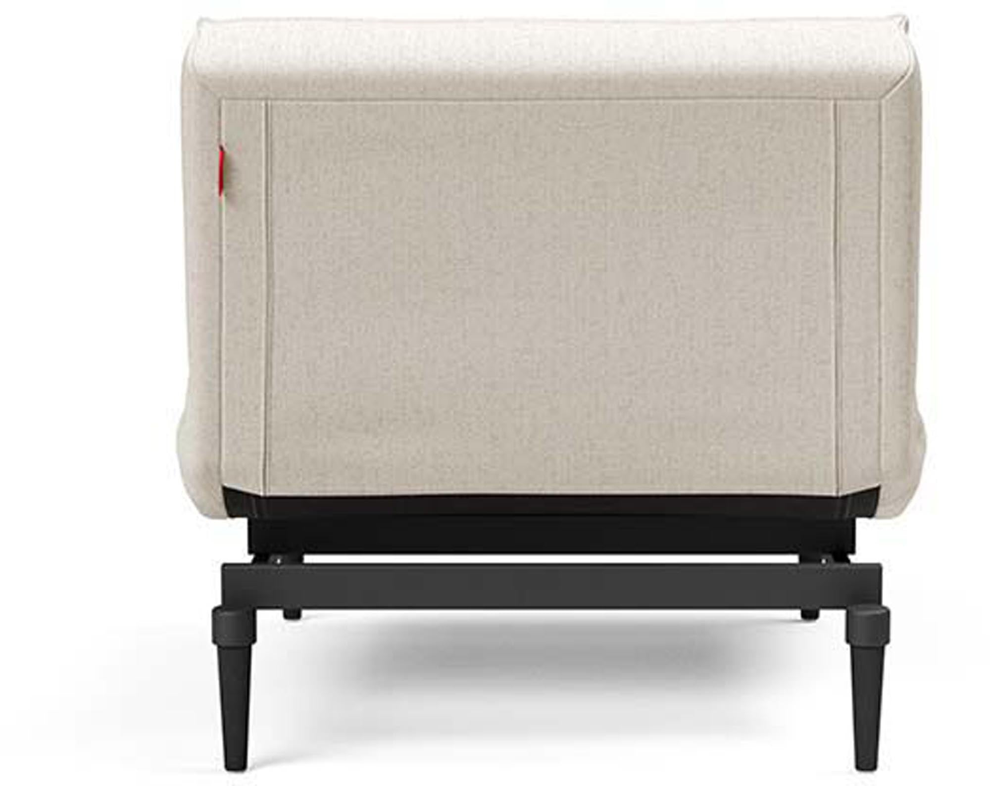 Splitback Styletto Sessel: Vielseitiger Komfort mit stilvollem Flair.