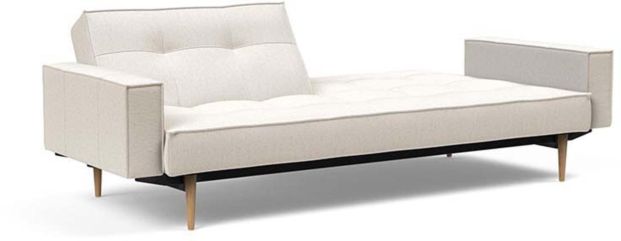 Das Splitback Sofabett 115 Styletto von Innovation Living kombiniert elegantes Design mit praktischer Funktionalität. Perfekt für jedes Zuhause.