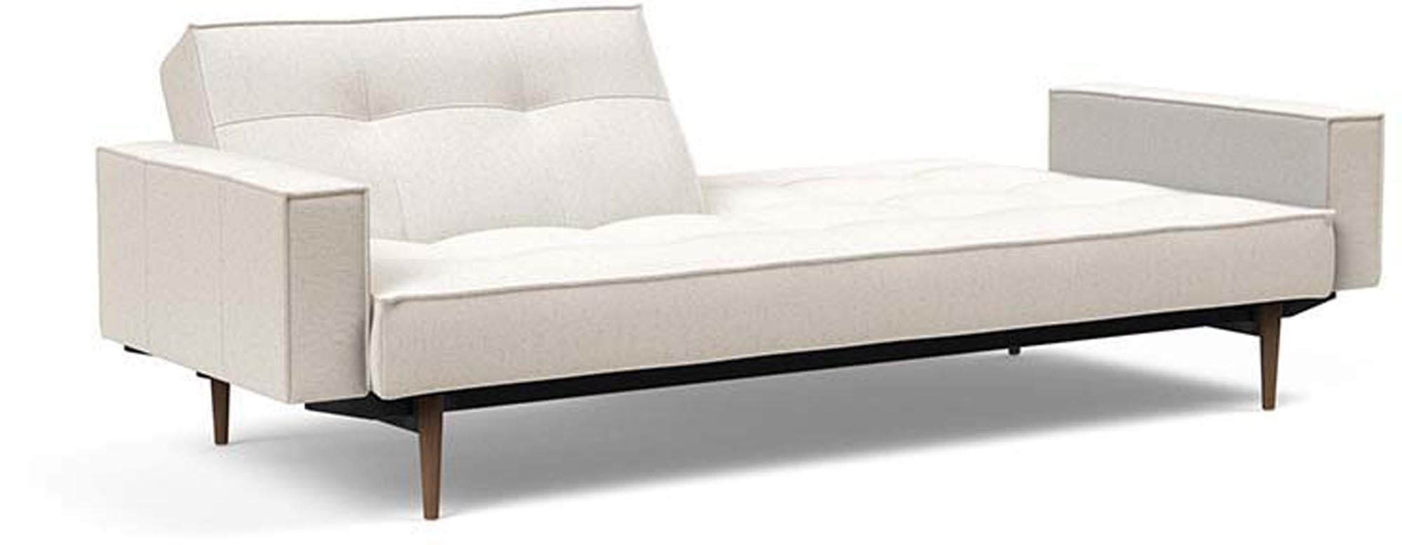 Das Splitback Sofabett 115 Styletto von Innovation Living bietet modernes Design und vielseitige Nutzung. Perfekt für stilvolle Wohnräume und Übernachtungen.