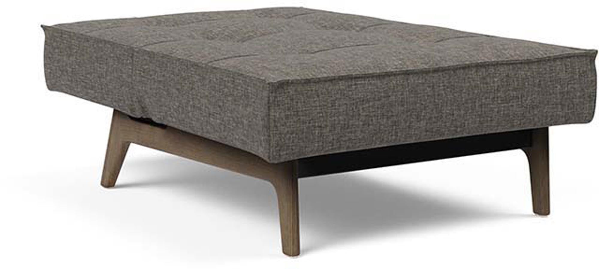 Splitback Eik Sessel: Komfort und Stil im skandinavischen Design.