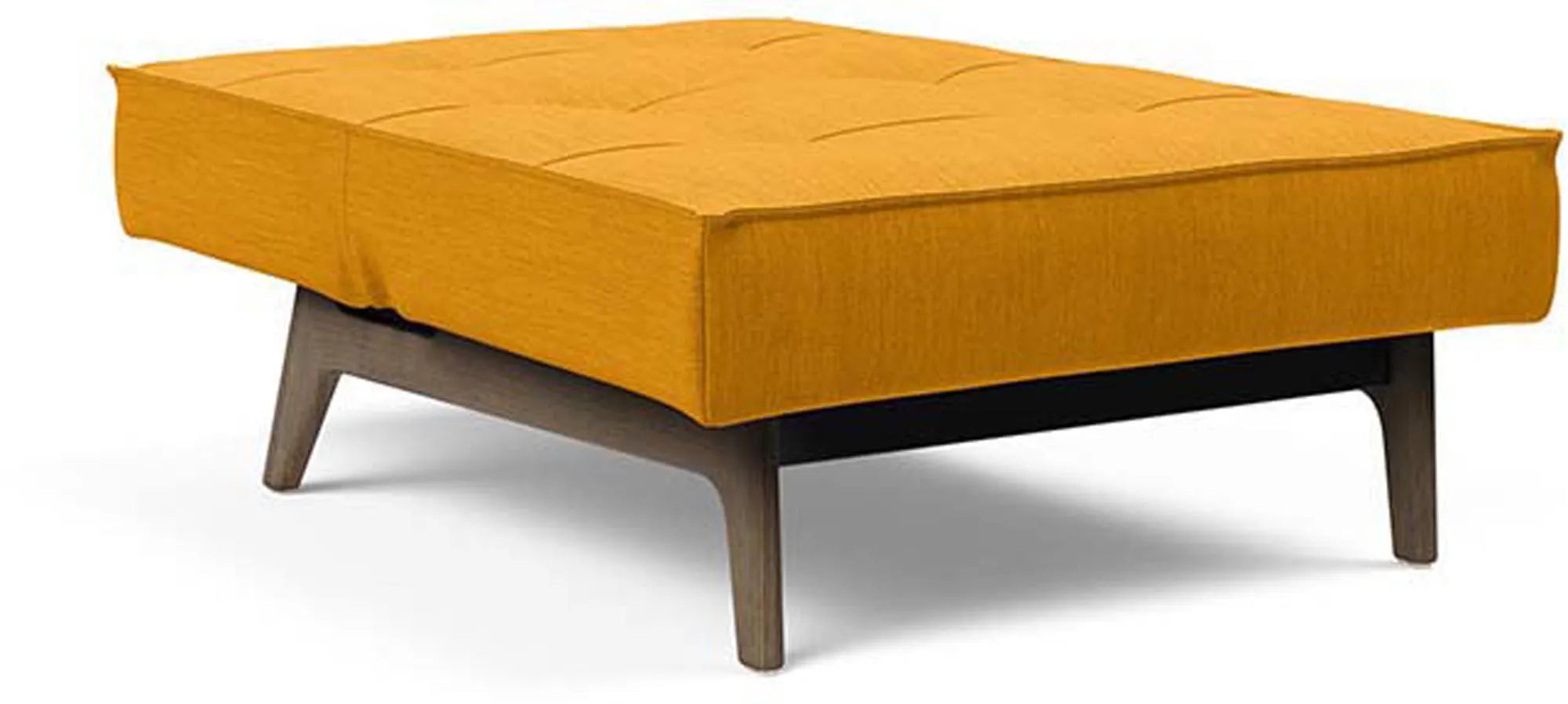 Splitback Eik Sessel: Skandinavisches Design trifft auf Funktionalität.