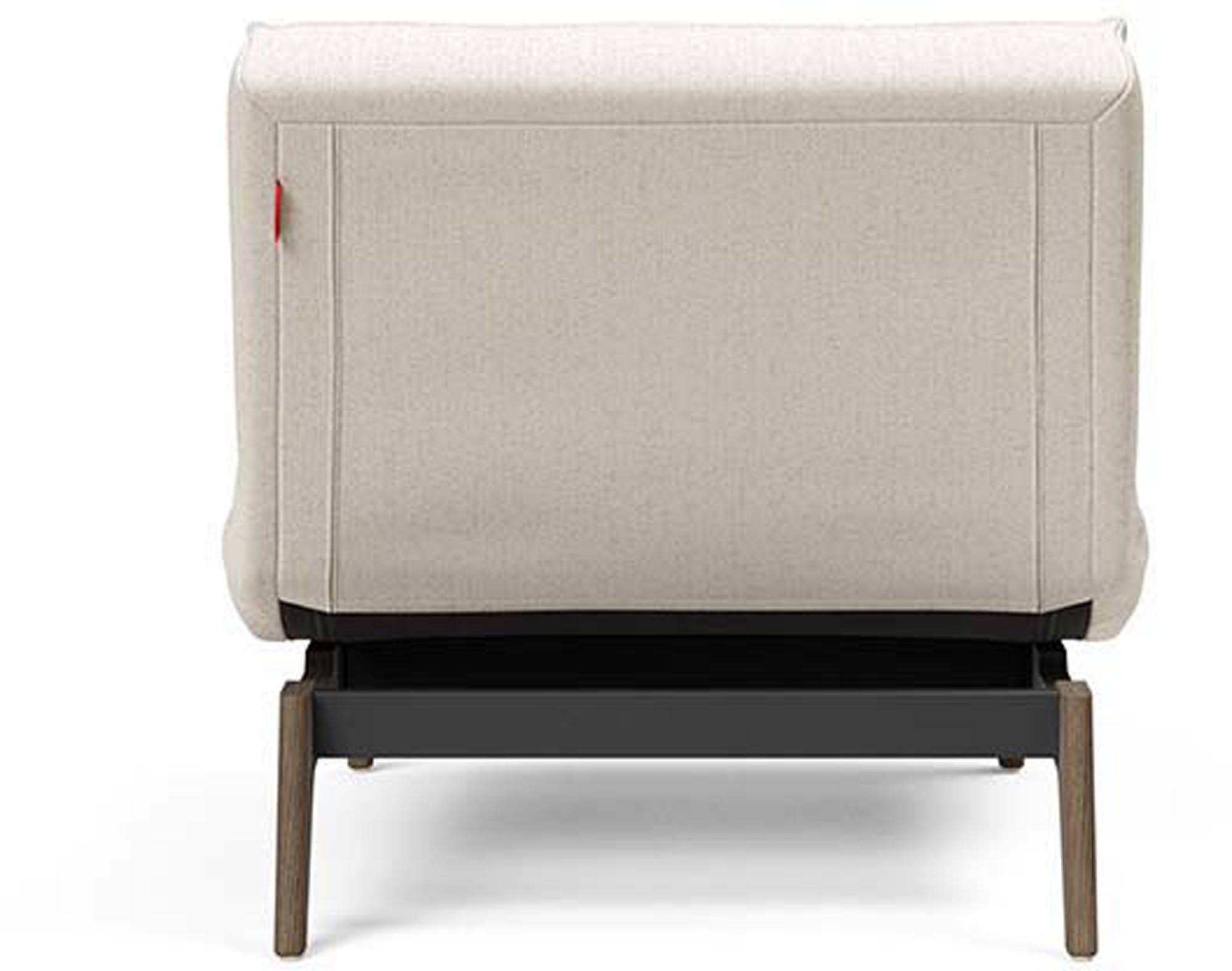 Splitback Eik Sessel: Skandinavisches Design trifft auf Funktionalität.
