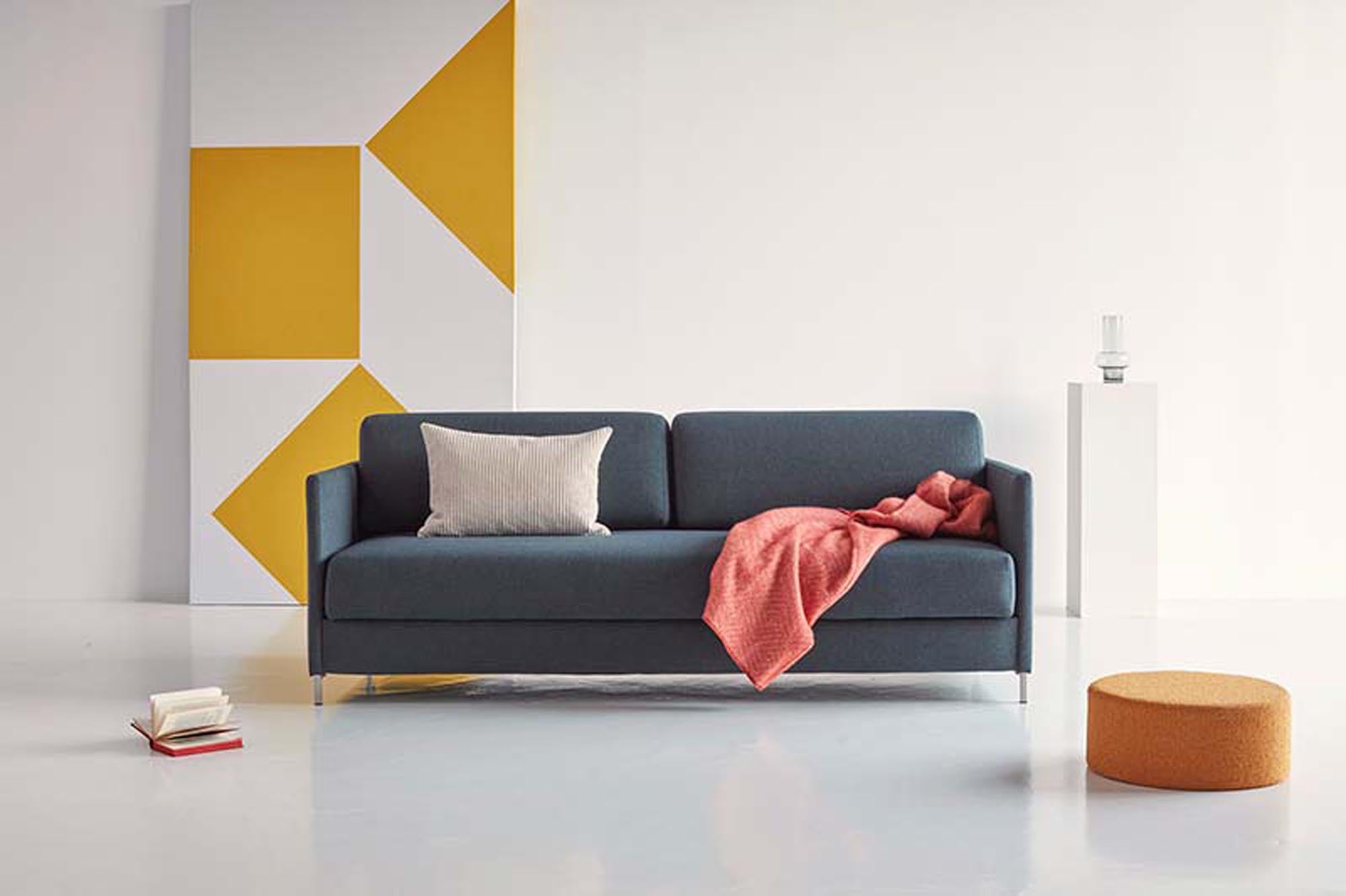 Entdecken Sie das Nordham Bettsofa von Innovation Living: Elegantes Design, vielseitig einsetzbar und perfekt für platzsparende Wohnkonzepte.