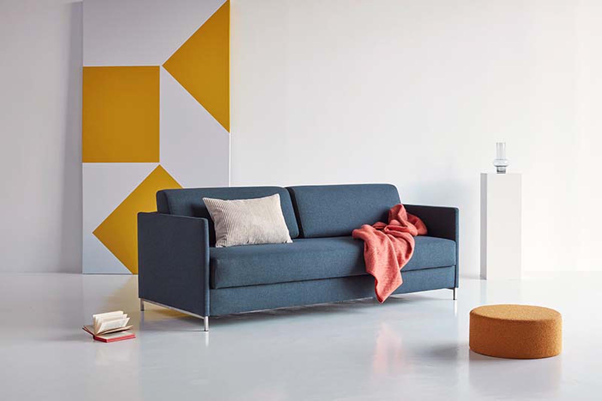 Das Nordham Bettsofa von Innovation Living vereint stilvolle Eleganz mit Funktionalität – ideal für moderne, platzsparende Wohnräume.