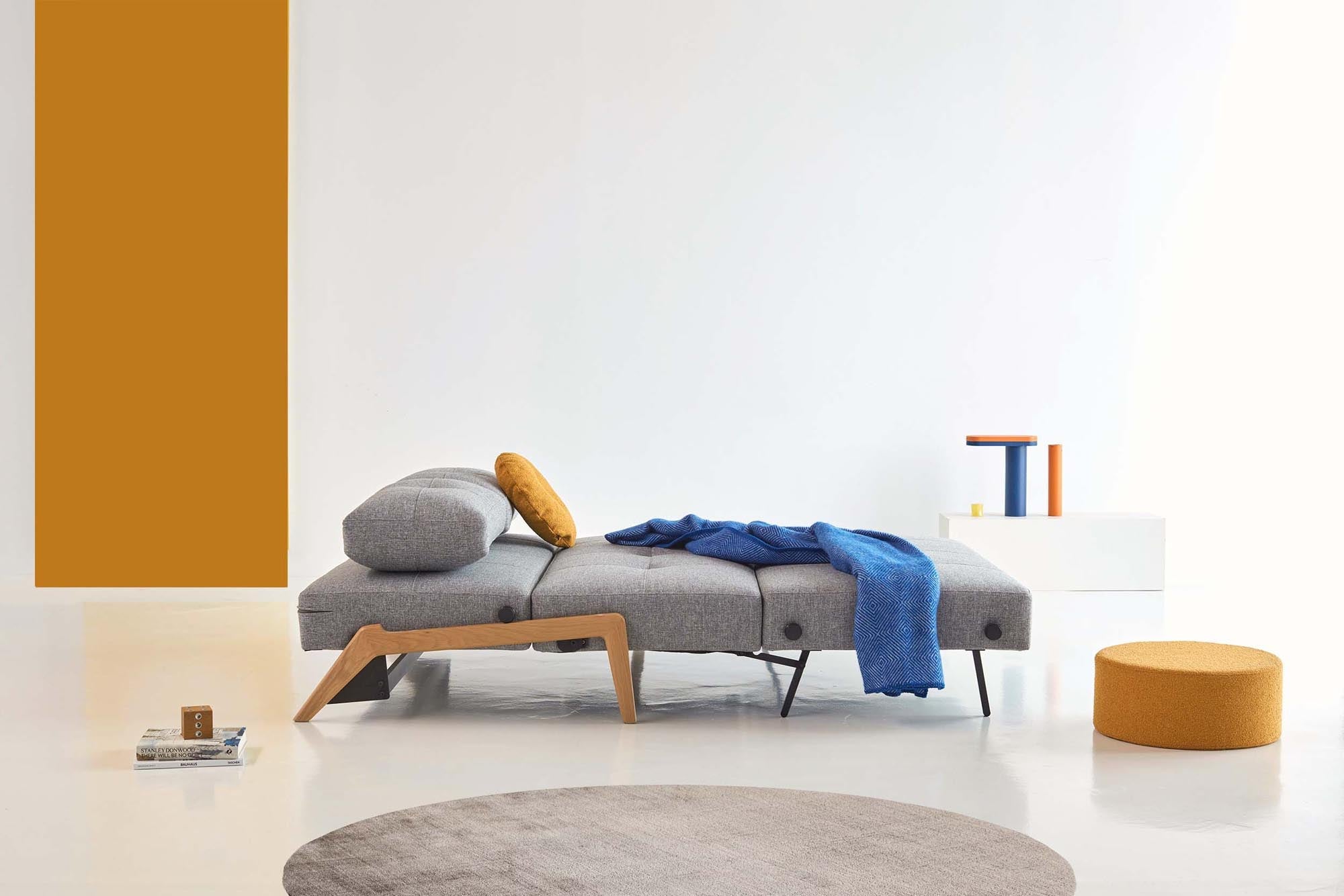 Cubed Klappsofa 140: Kompakte Eleganz für modernes Wohnen.