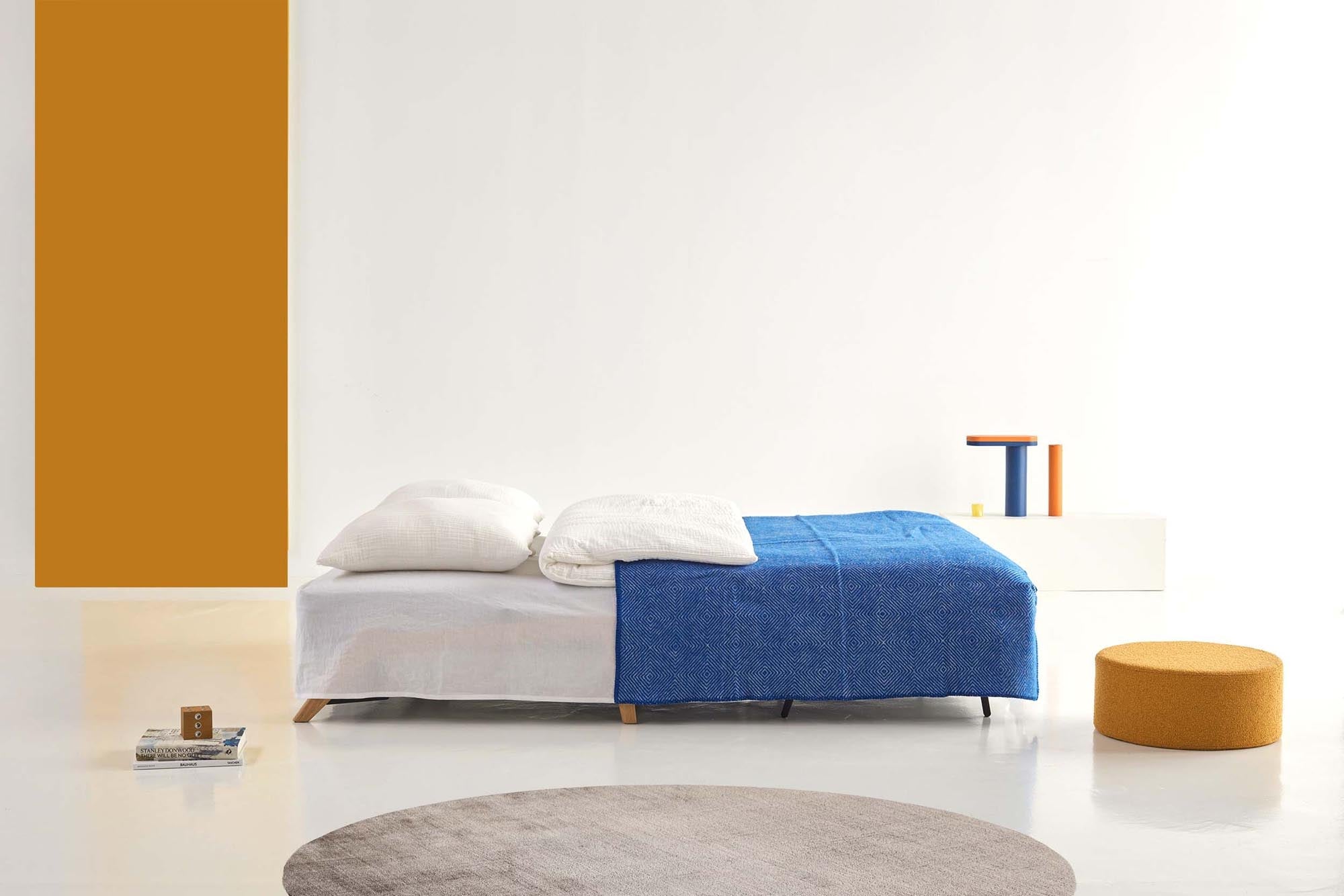 Cubed Klappsofa 140: Kompakte Eleganz für modernes Wohnen.