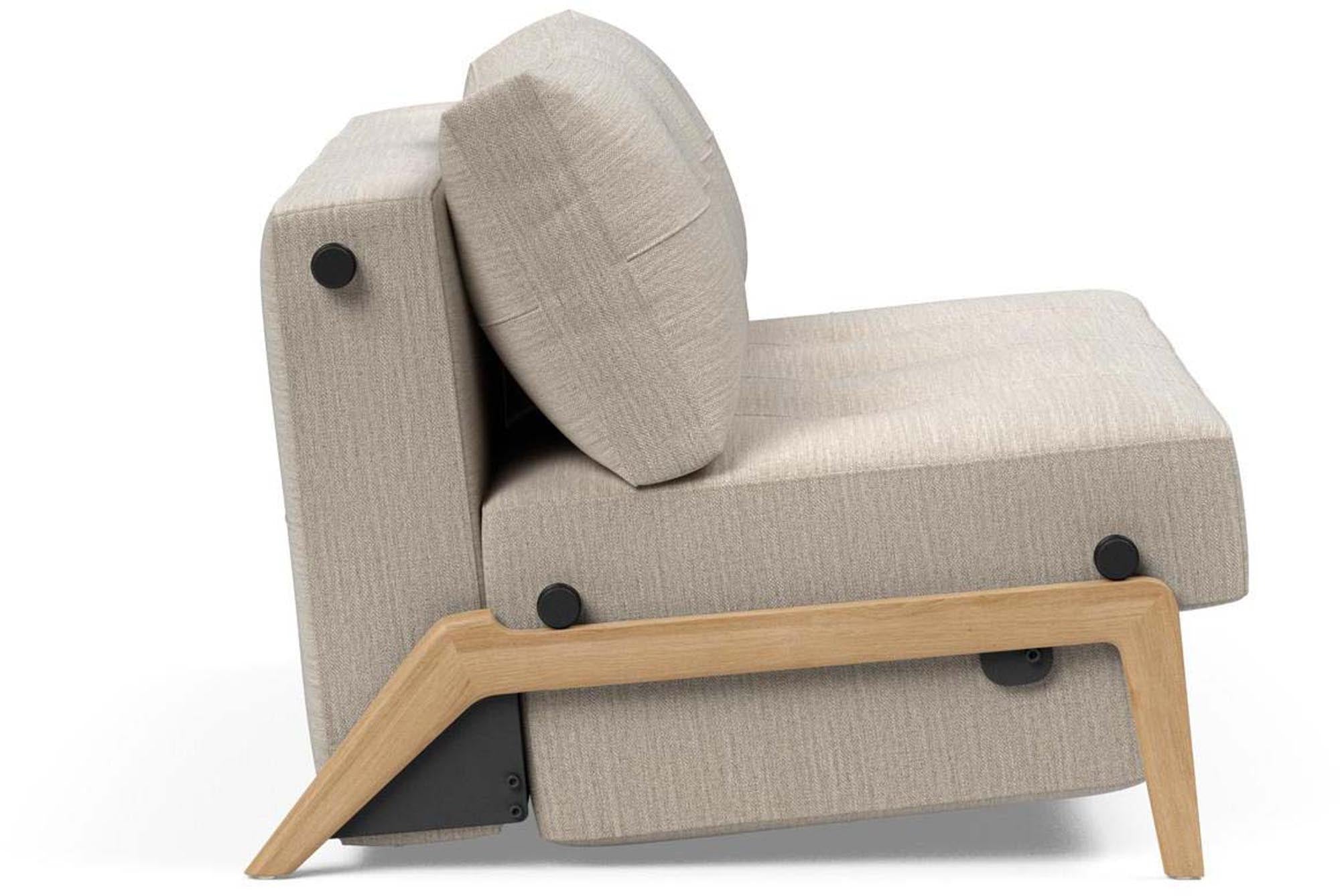 Cubed Klappsofa 140: Stilvolle Funktionalität für urbanes Wohnen.