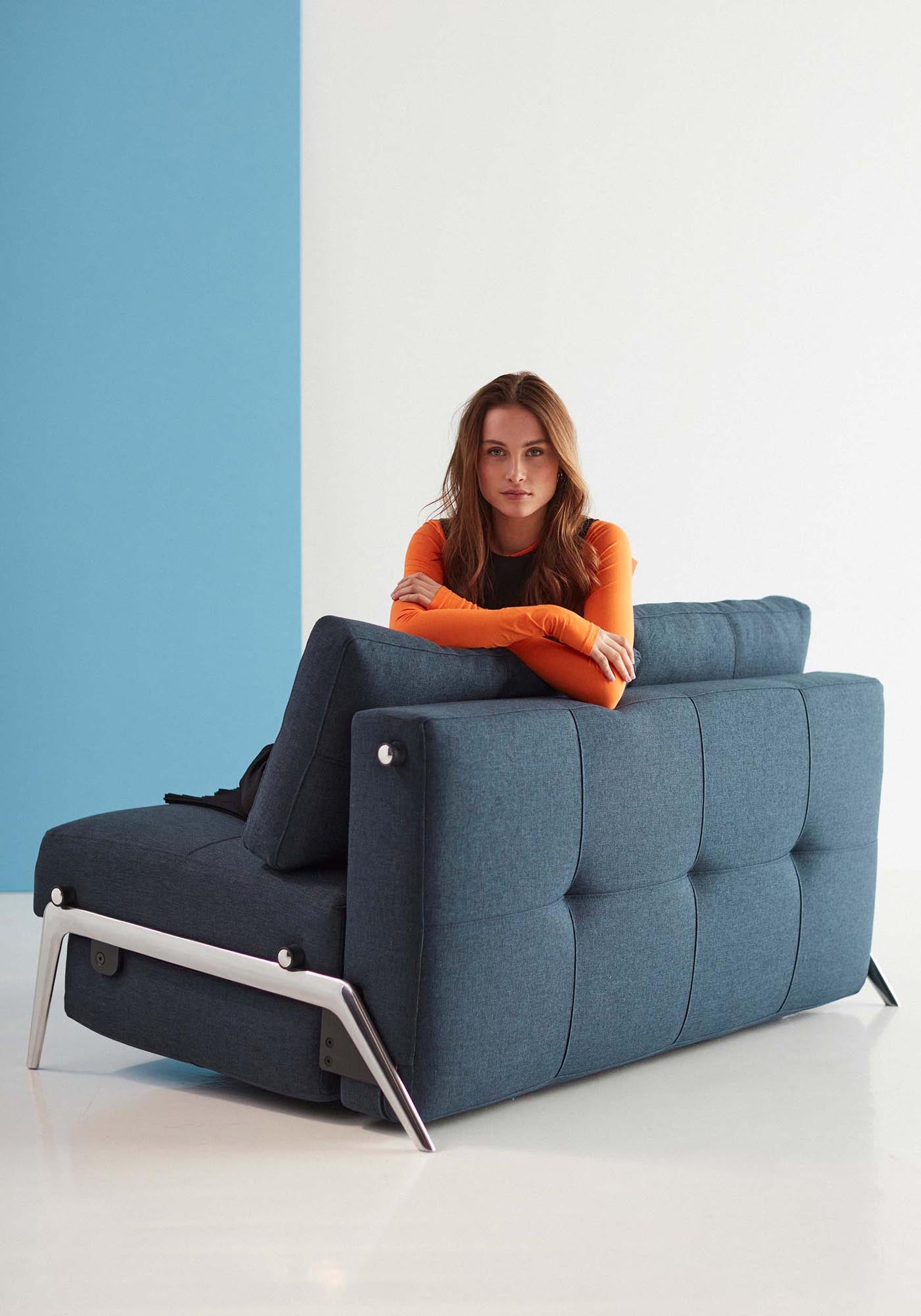Cubed Klappsofa 140: Kompakte Eleganz für modernes Wohnen.