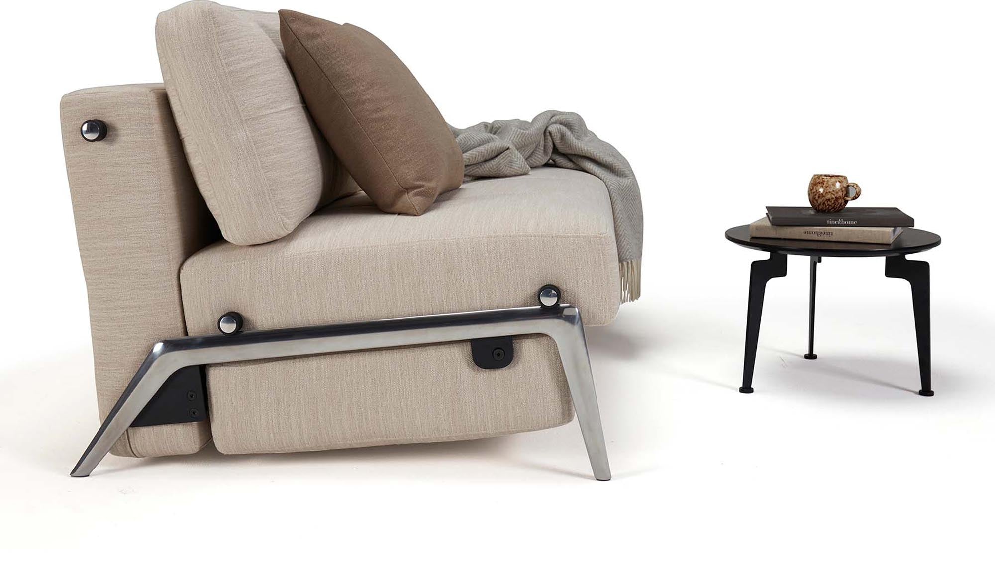 Cubed Klappsofa 140: Elegantes Sofa mit cleverem Klappmechanismus.