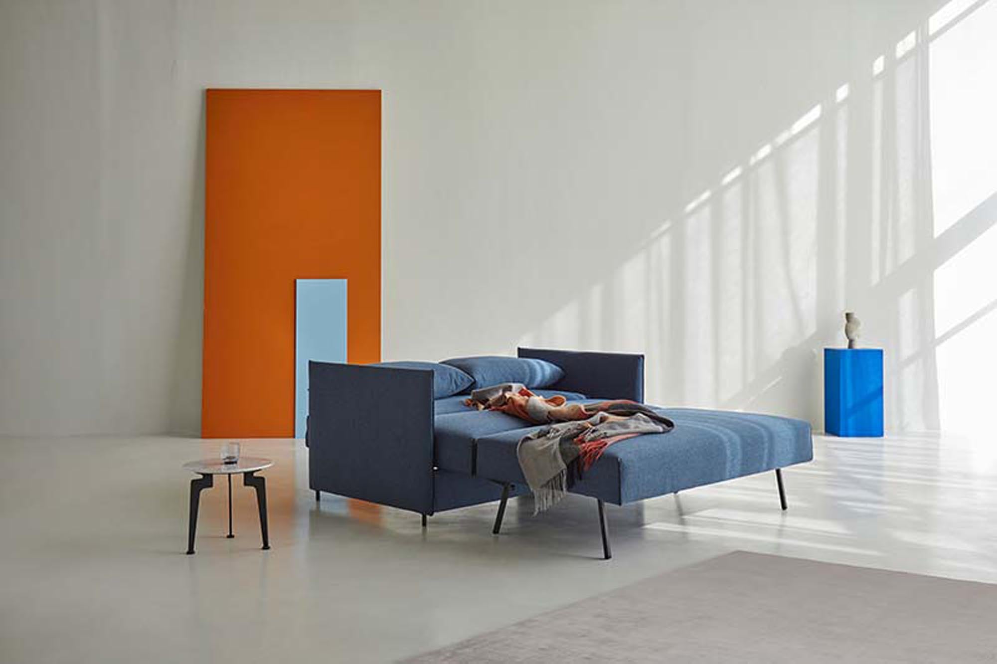 Erleben Sie das Luoma Bettsofa von Innovation Living – stilvolles Design trifft auf praktische Funktionalität für jeden Raum.