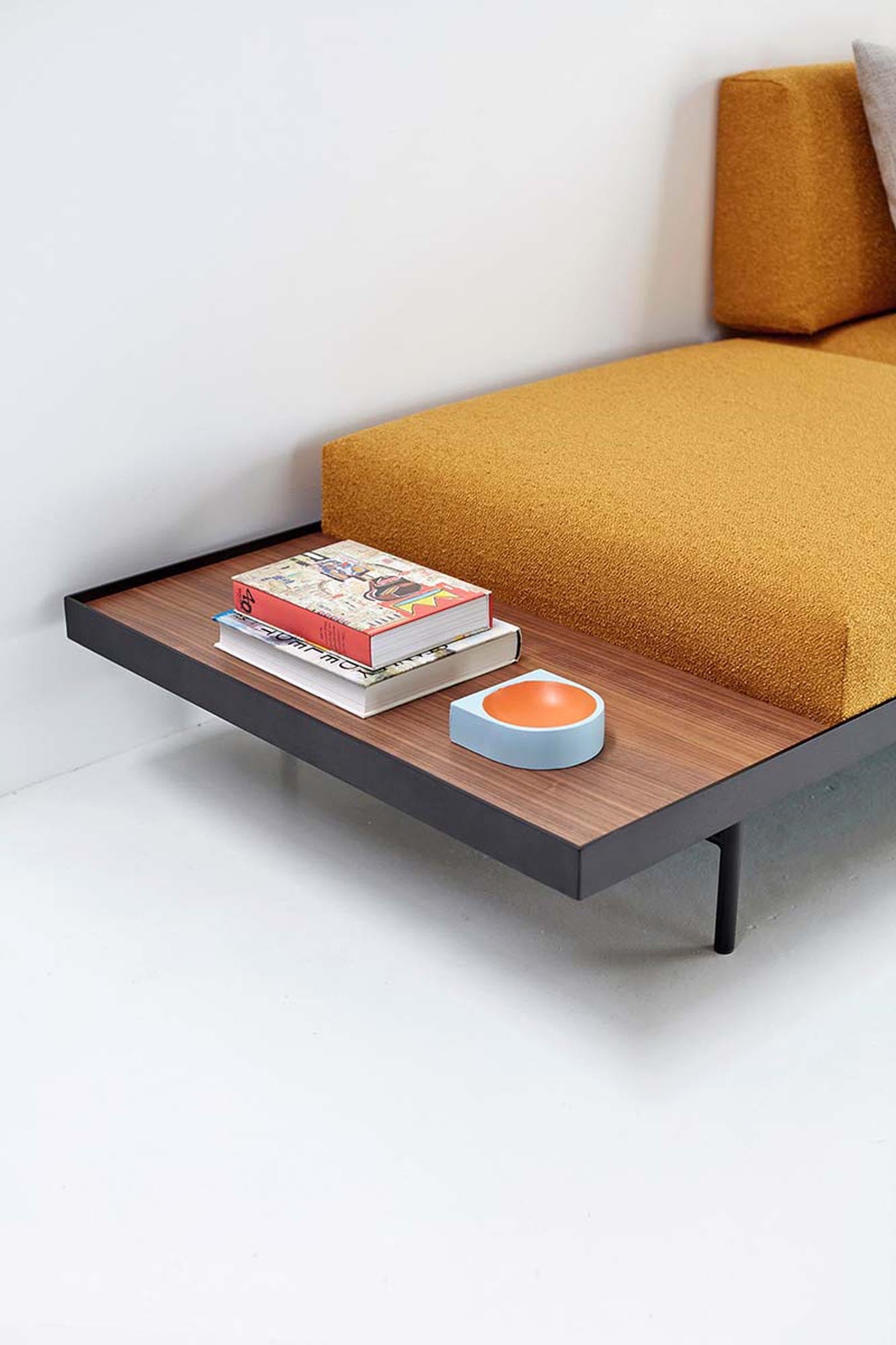 Das Puri Klappsofa von Innovation Living vereint modernes Design mit Funktionalität – perfekt für kleine Räume und Übernachtungsgäste!