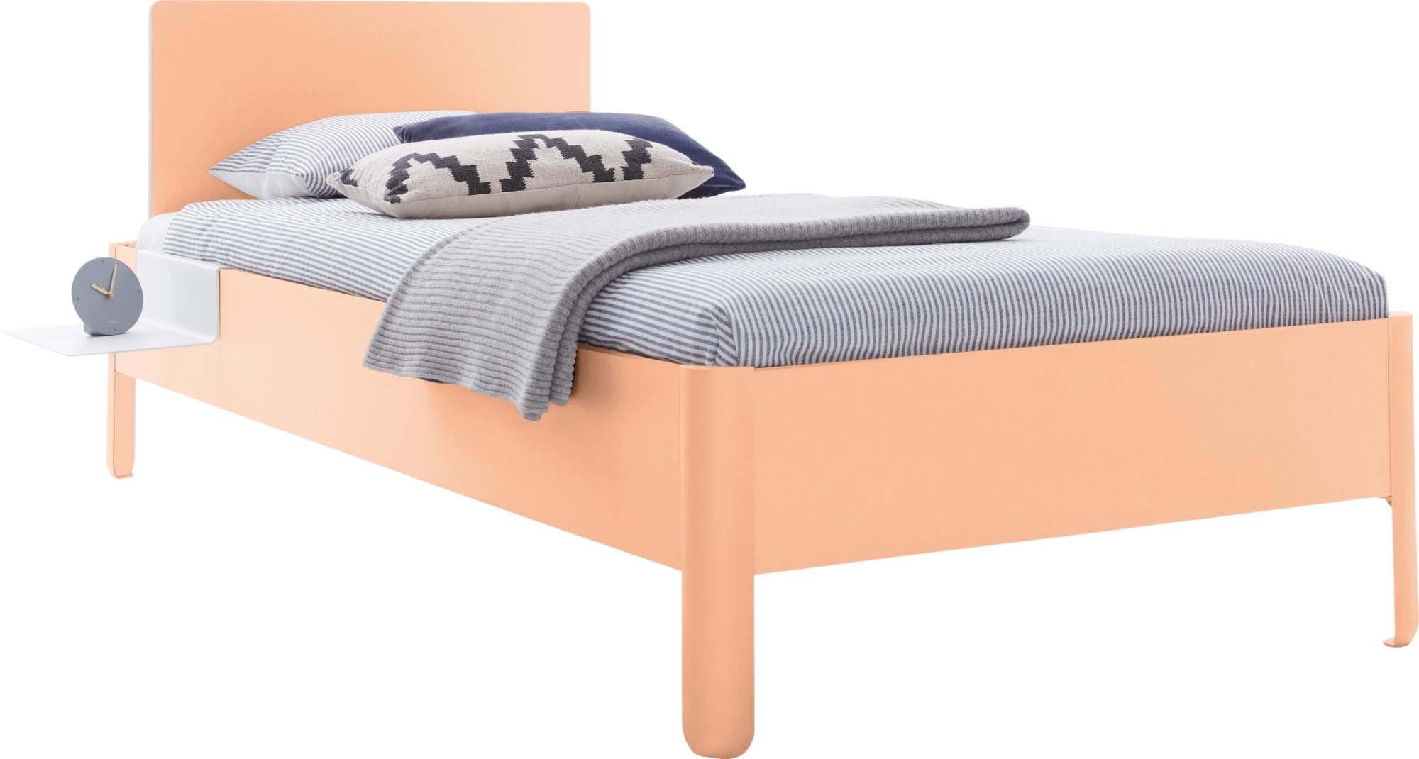 Stilvolles Nait Einzelbett 120 cm mit Kopfteil von Müller Möbel.