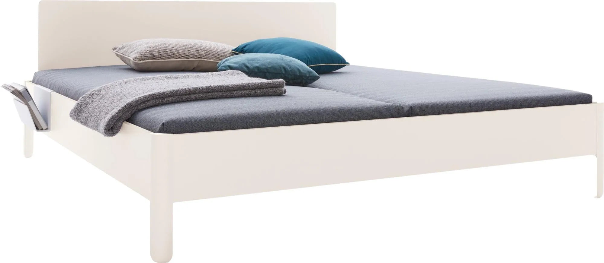 Elegantes Nait Doppelbett 180 mit Kopfteil von Müller Möbelwerkstätten.