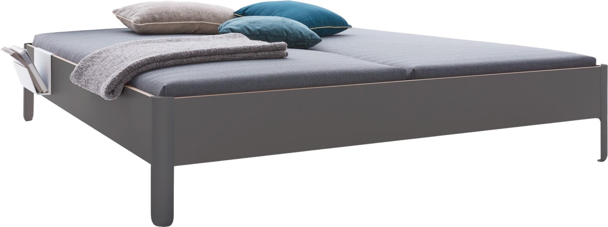 Modernes Nait Doppelbett 180 mit Kopfteil von Müller Möbelwerkstätten.