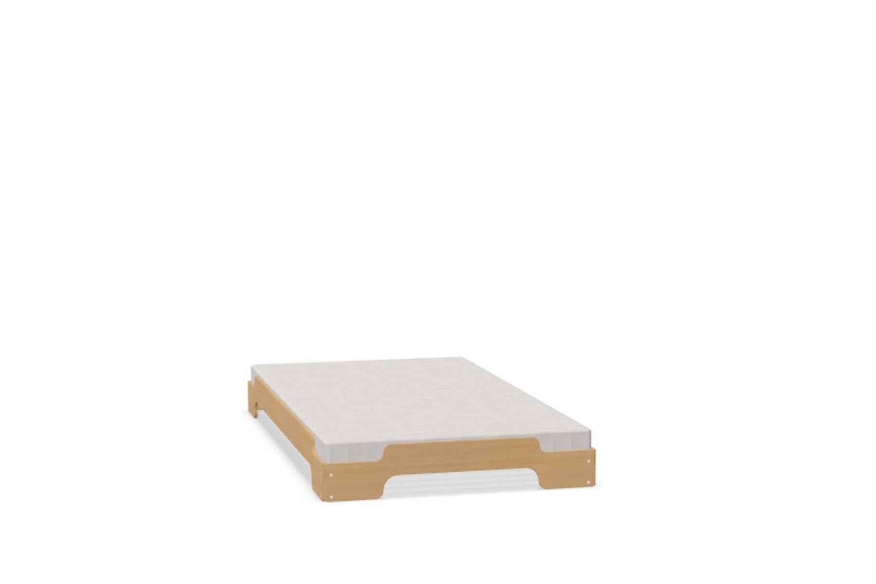 Stapelliege Klassik in Eiche massiv präsentiert im Onlineshop von KAQTU Design AG. Bett ist von Müller Möbelwerkstätten