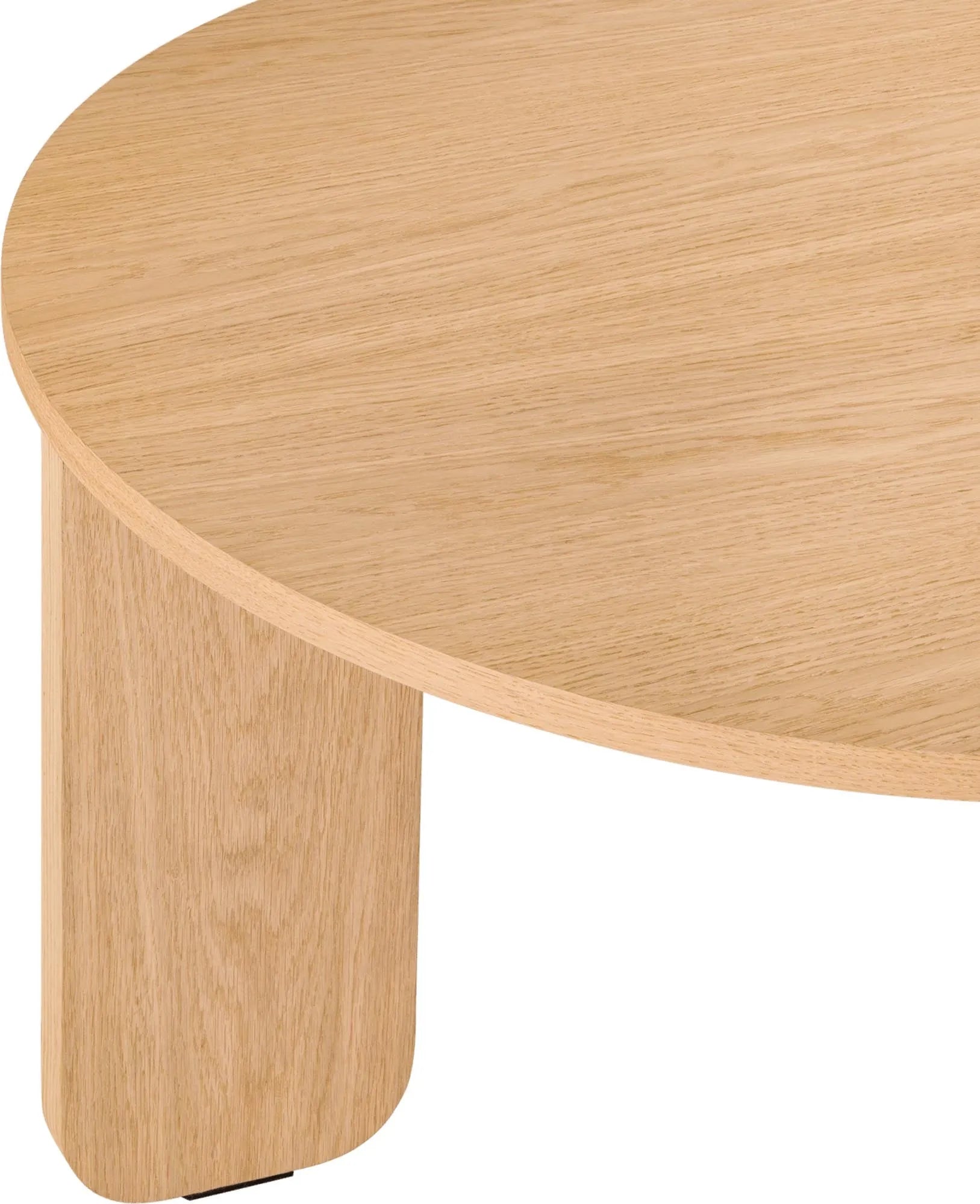 Kuvu Coffee Table: Zeitloses Design trifft auf moderne Handwerkskunst.
