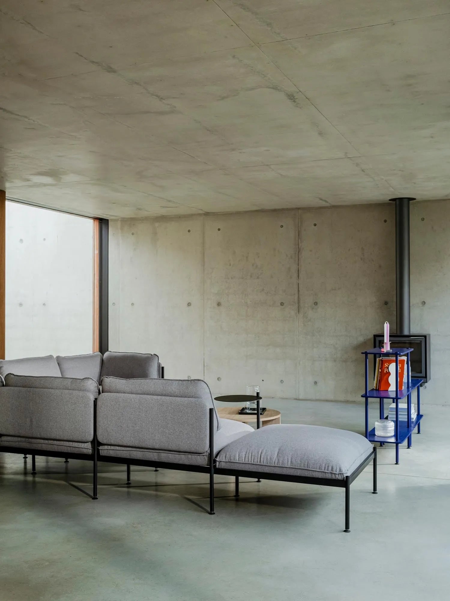 Teidi 3er Regal von Noo.ma: Modernes Design für jeden Raum.