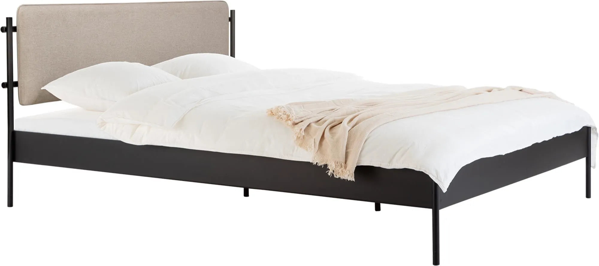 Stilvolles Eton Bett Basic mit Kopfteil und Lattenrost von Noo.ma.
