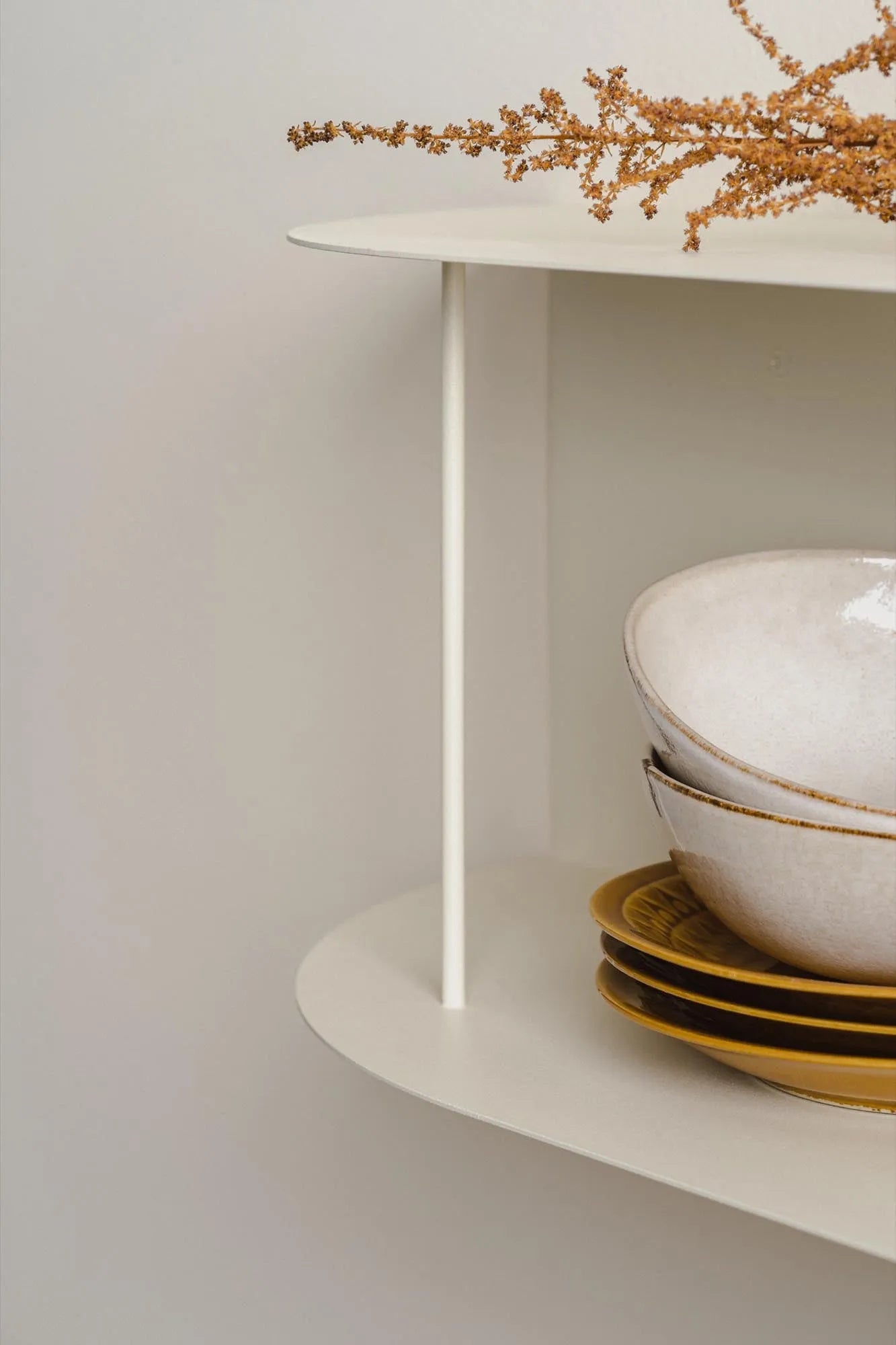 Lina Wandregal von Noo.ma: Modernes Design für jeden Raum.
