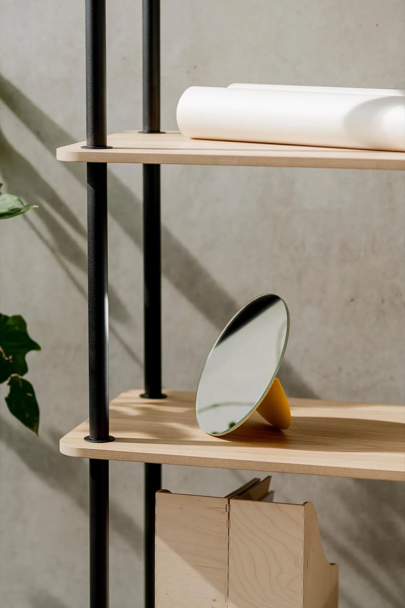 Tako Tischspiegel von Noo.ma: Minimalistisches Design für Ihr Zuhause.