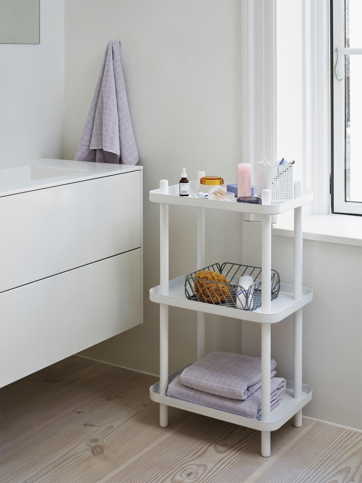 Stilvolles Block Regal von Normann Copenhagen für moderne Akzente.