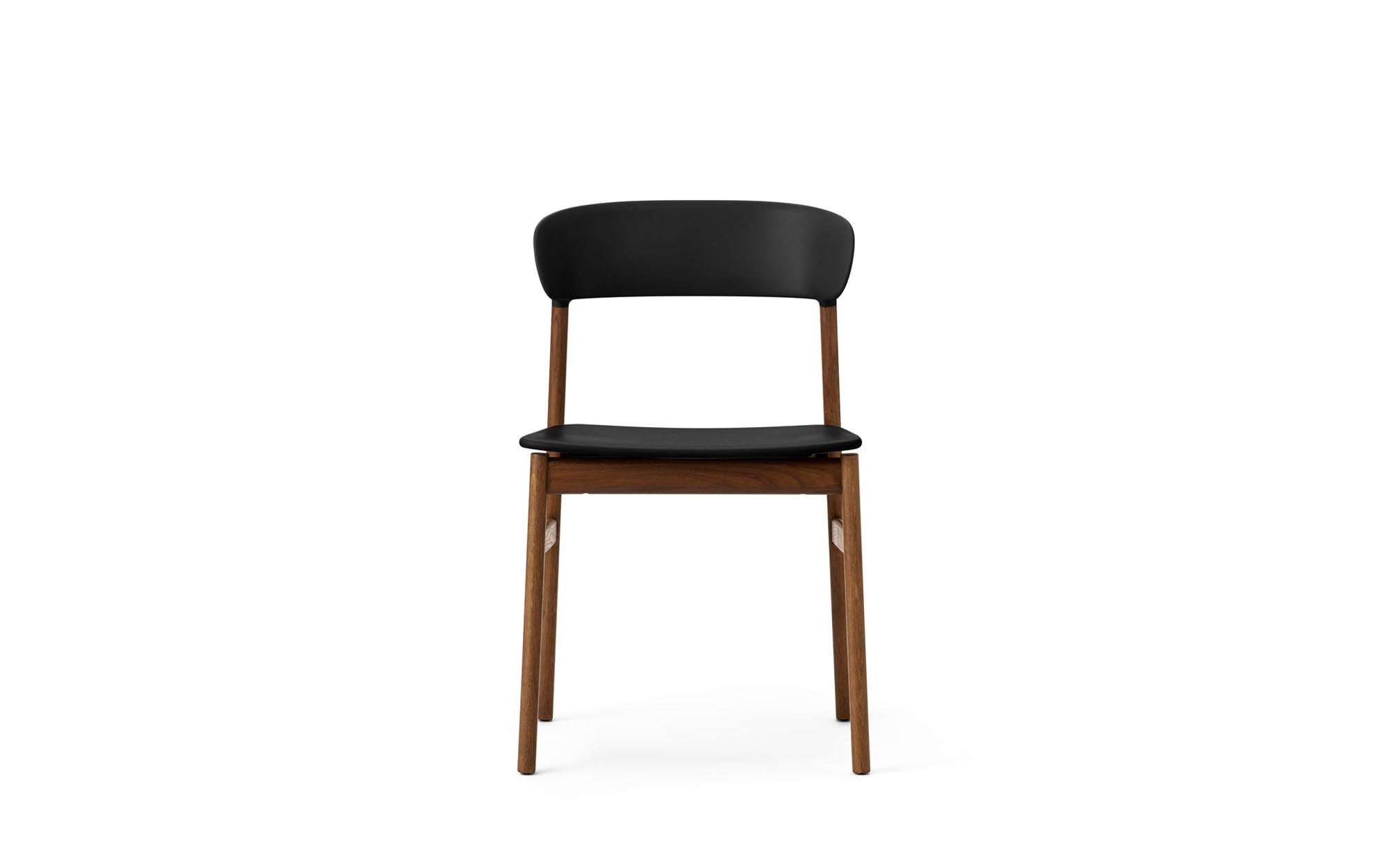 Herit Stuhl: Stilvolle Kombination aus Komfort und skandinavischem Design.