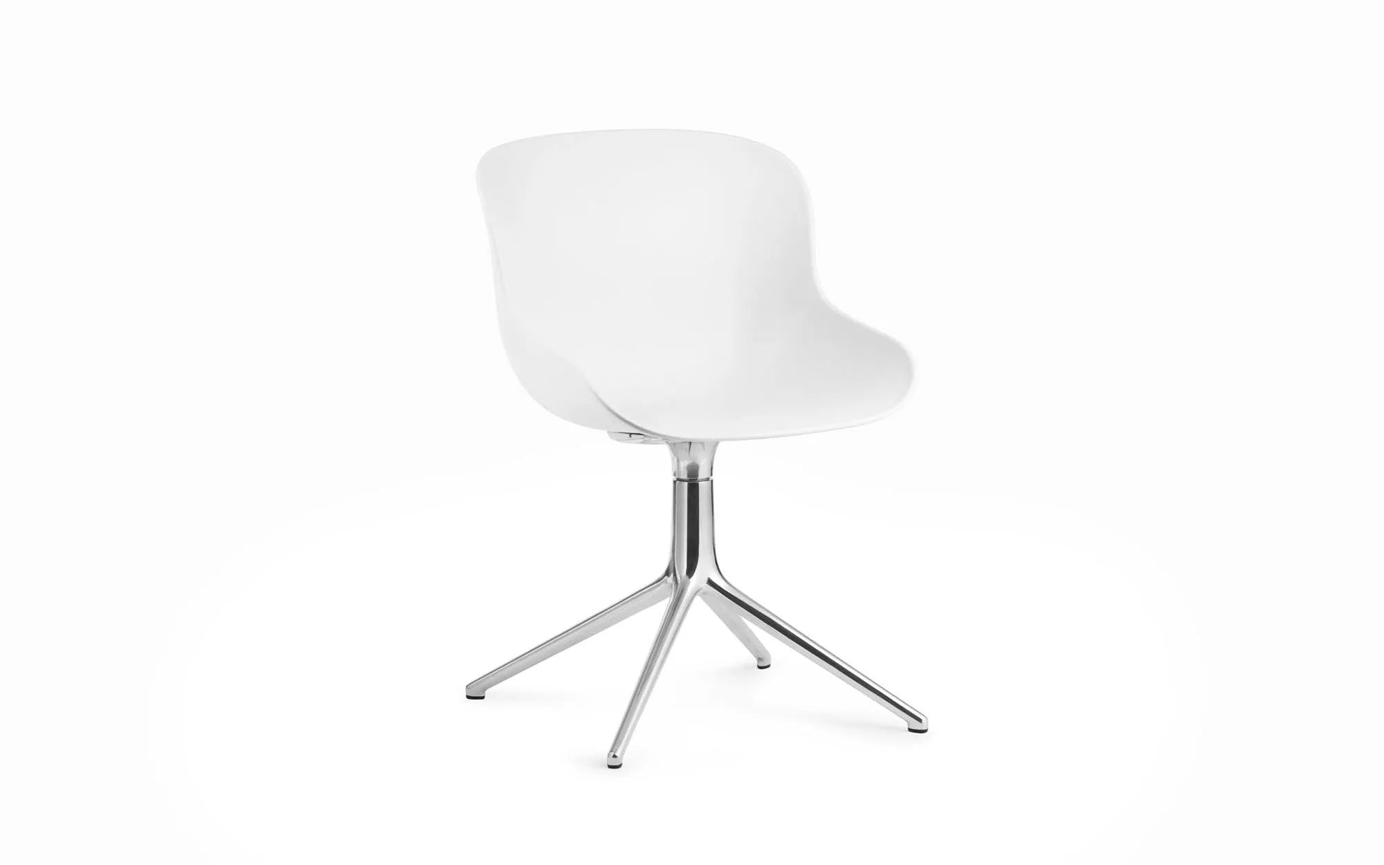 Eleganter Hyg Drehsessel: Komfort und Stil von Normann Copenhagen.