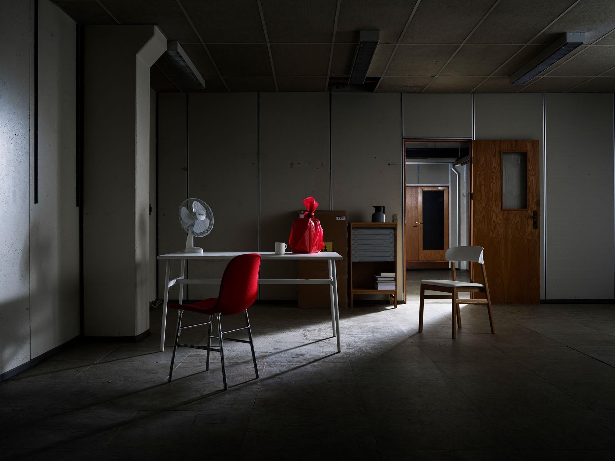 Union Tisch von Normann Copenhagen: Stilvoller Mittelpunkt für Ihr Zuhause.