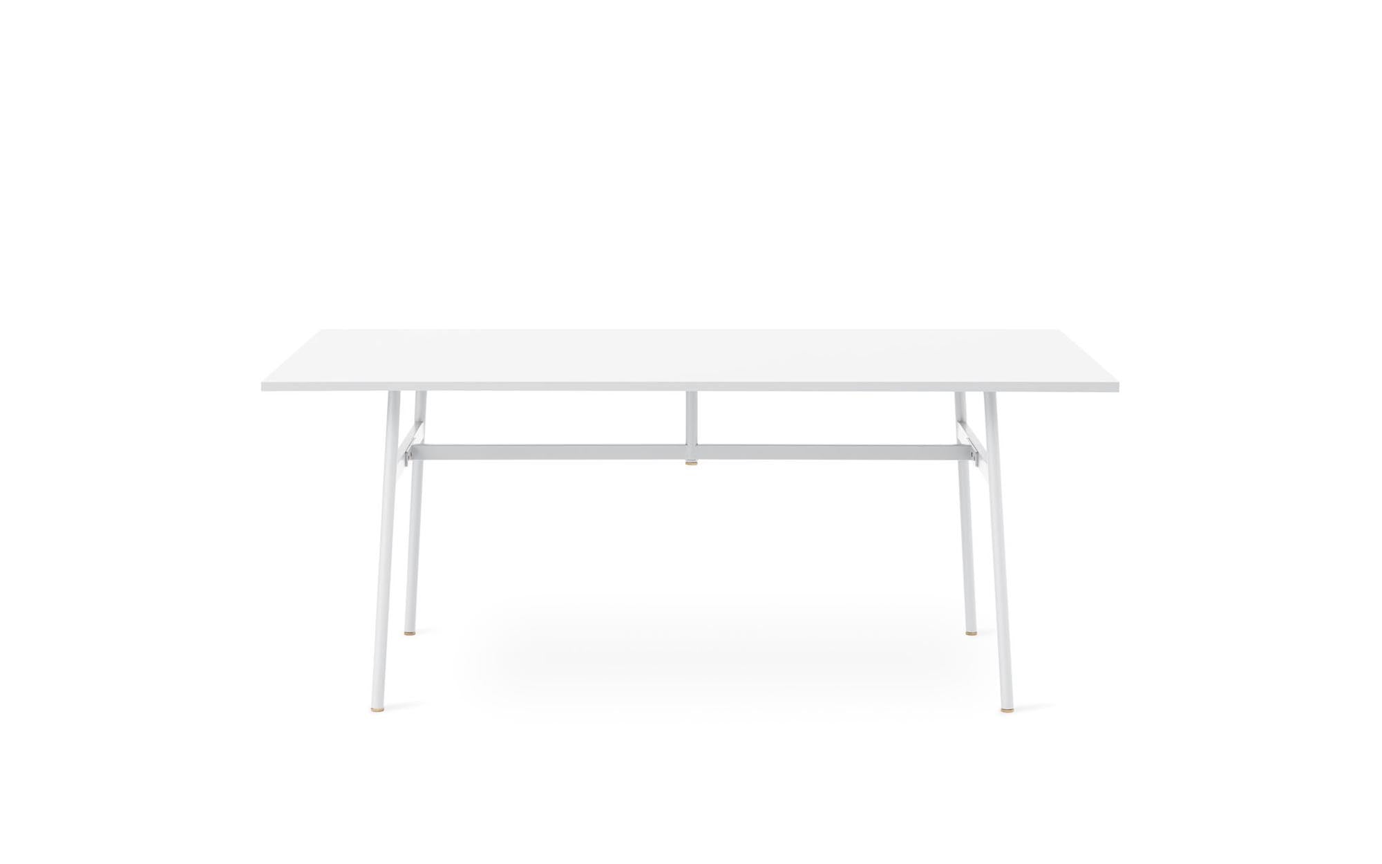Union Tisch von Normann Copenhagen: Minimalistisches Designwunder.