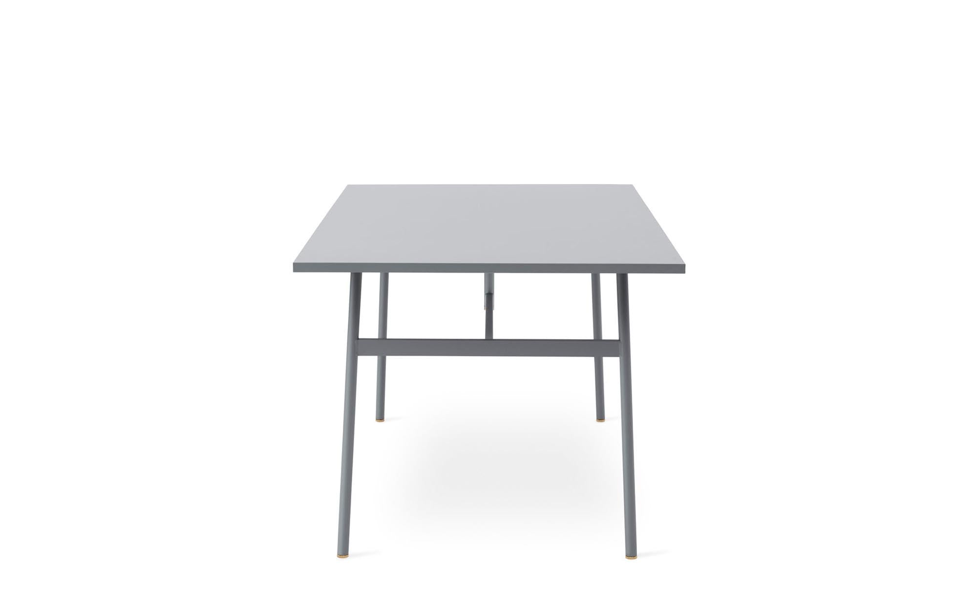 Union Tisch von Normann Copenhagen: Eleganz trifft Funktionalität.