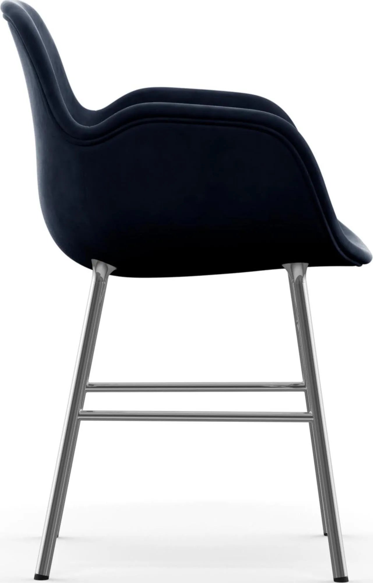 Eleganter Form Armlehnstuhl von Normann Copenhagen, bequem gepolstert.