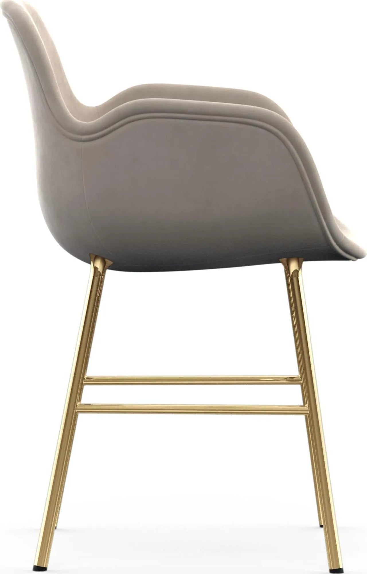 Eleganter Form Armlehnstuhl von Normann Copenhagen, bequem gepolstert.