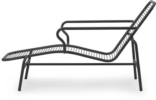 Vig Liegestuhl in Schwarz präsentiert im Onlineshop von KAQTU Design AG. Liegestuhl ist von Normann Copenhagen