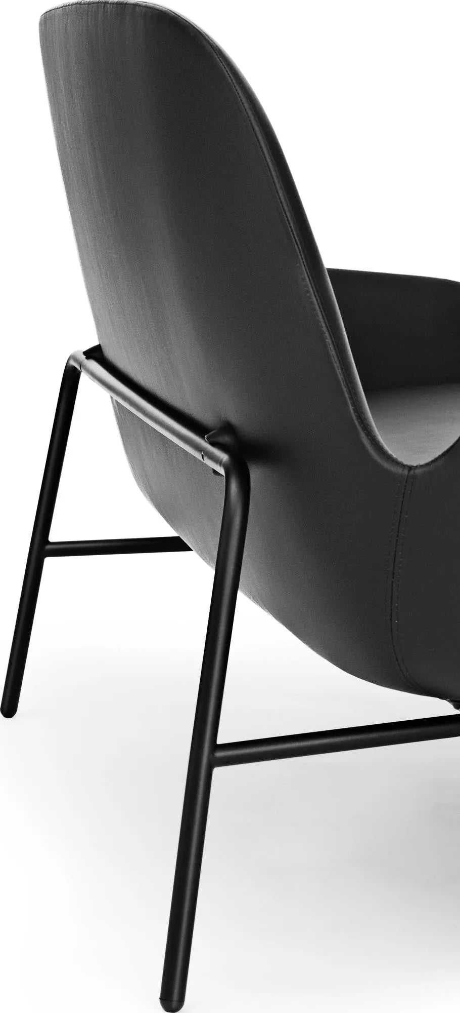 Era Sofa von Normann: Komfort trifft auf modernes skandinavisches Design.