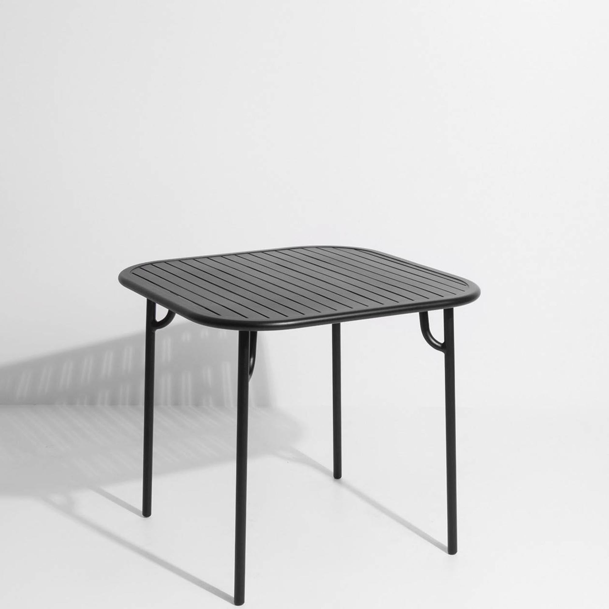 Stilvoller Gartentisch aus Aluminium, wetterfest, UV-beständig, in 9 Farben. Perfekt für Terrasse, Balkon, Garten.