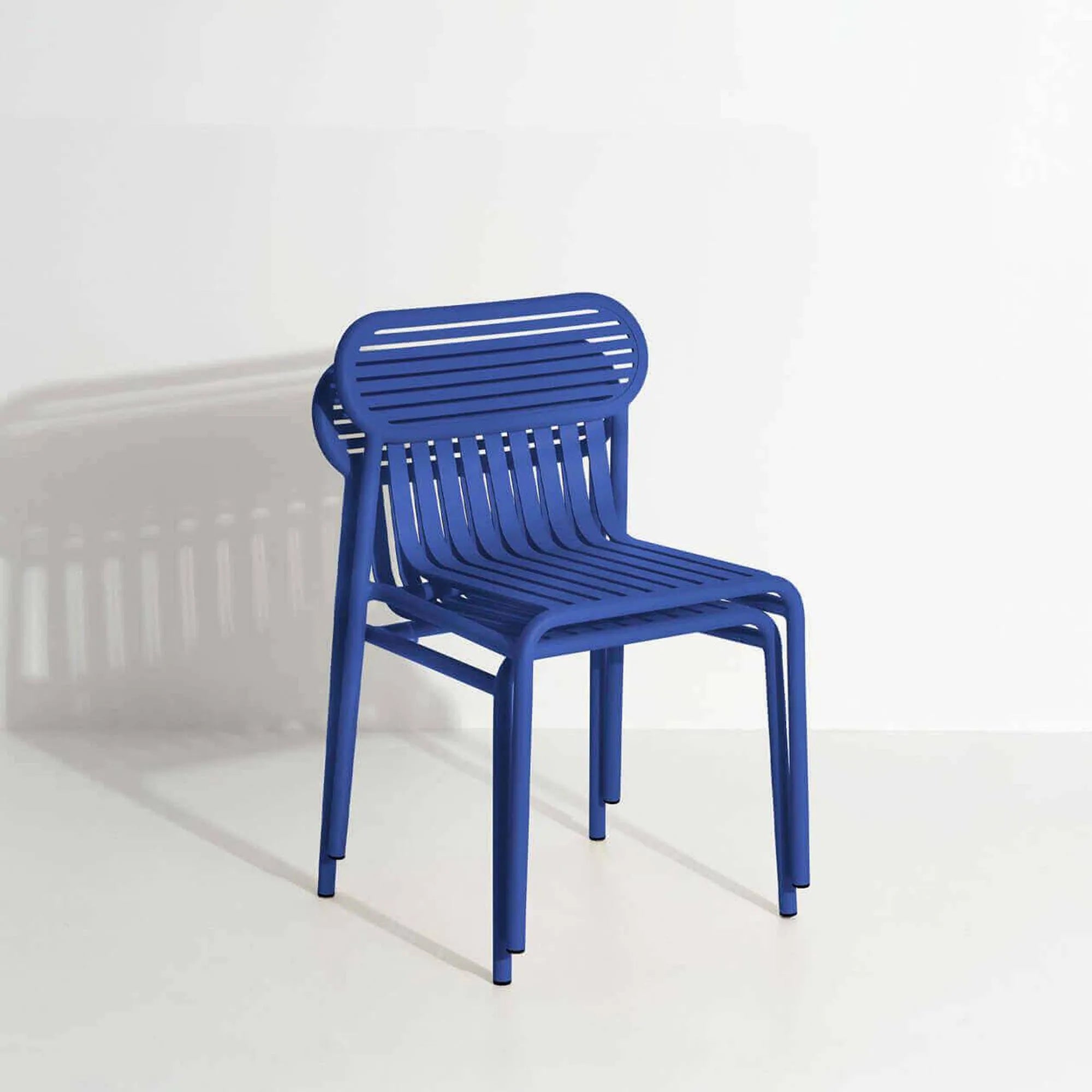 Eleganter Week-End Gartenstuhl: Perfekte Ergänzung für Ihre Terrasse.