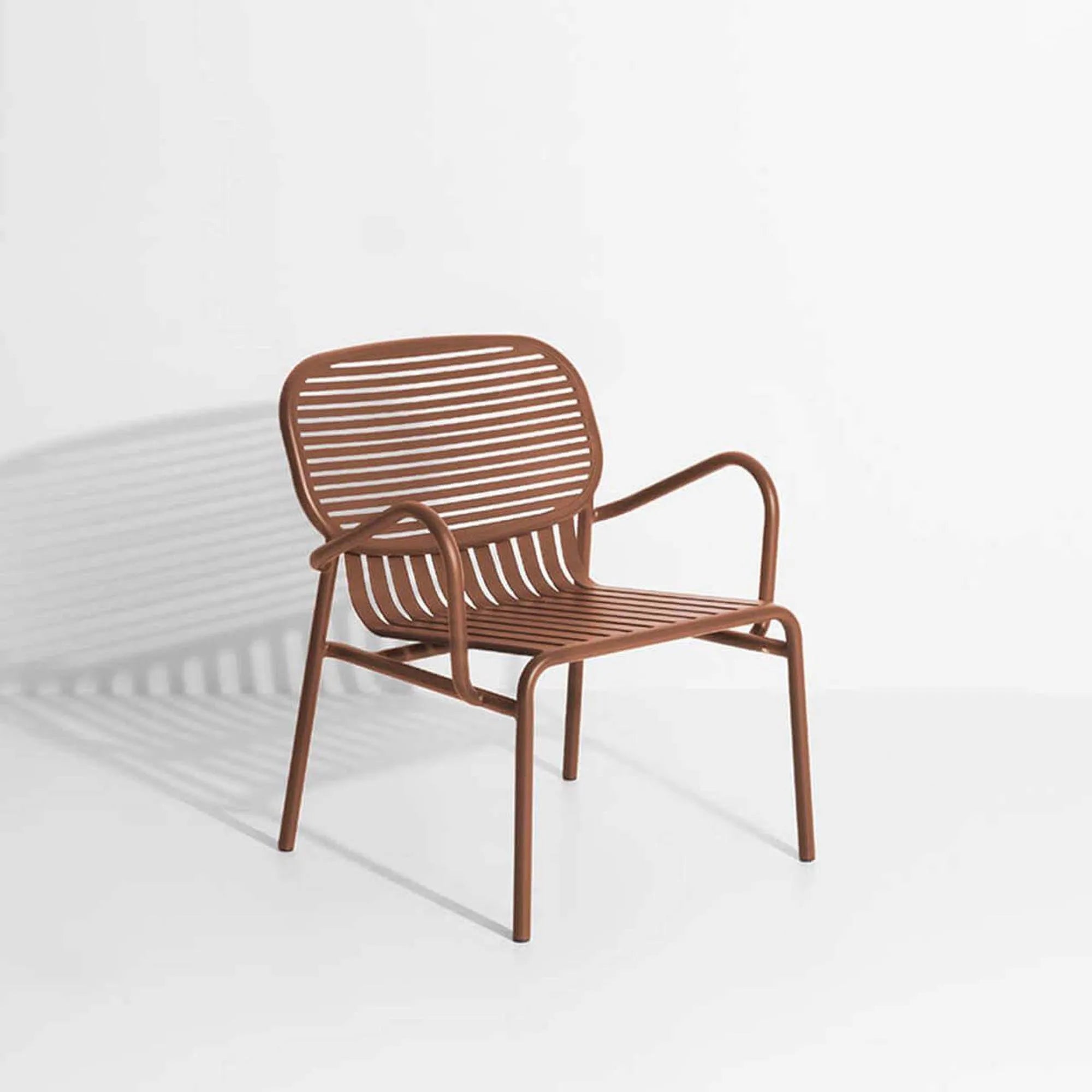 Week-End Lounger: Komfort und Design für Ihren Garten genießen.