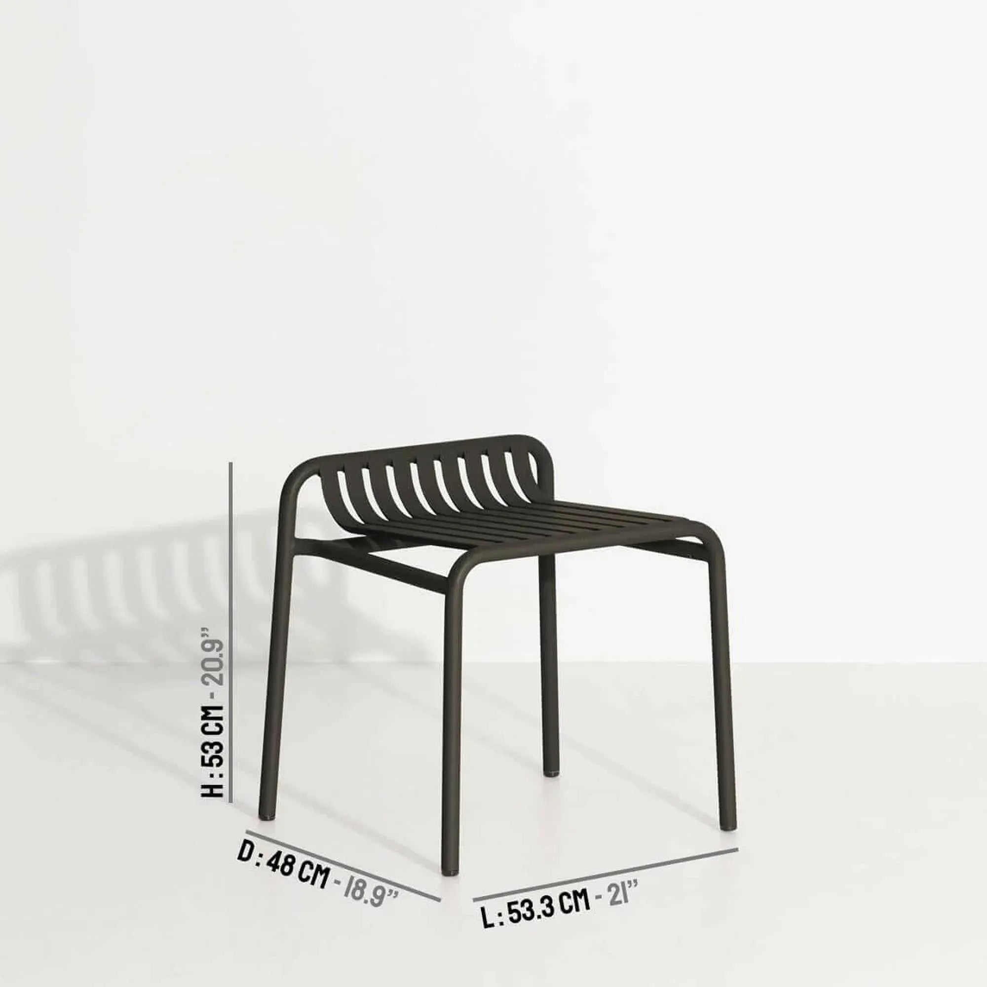 Eleganter Gartenhocker Week-End: Perfekte Ergänzung für Outdoor-Design.