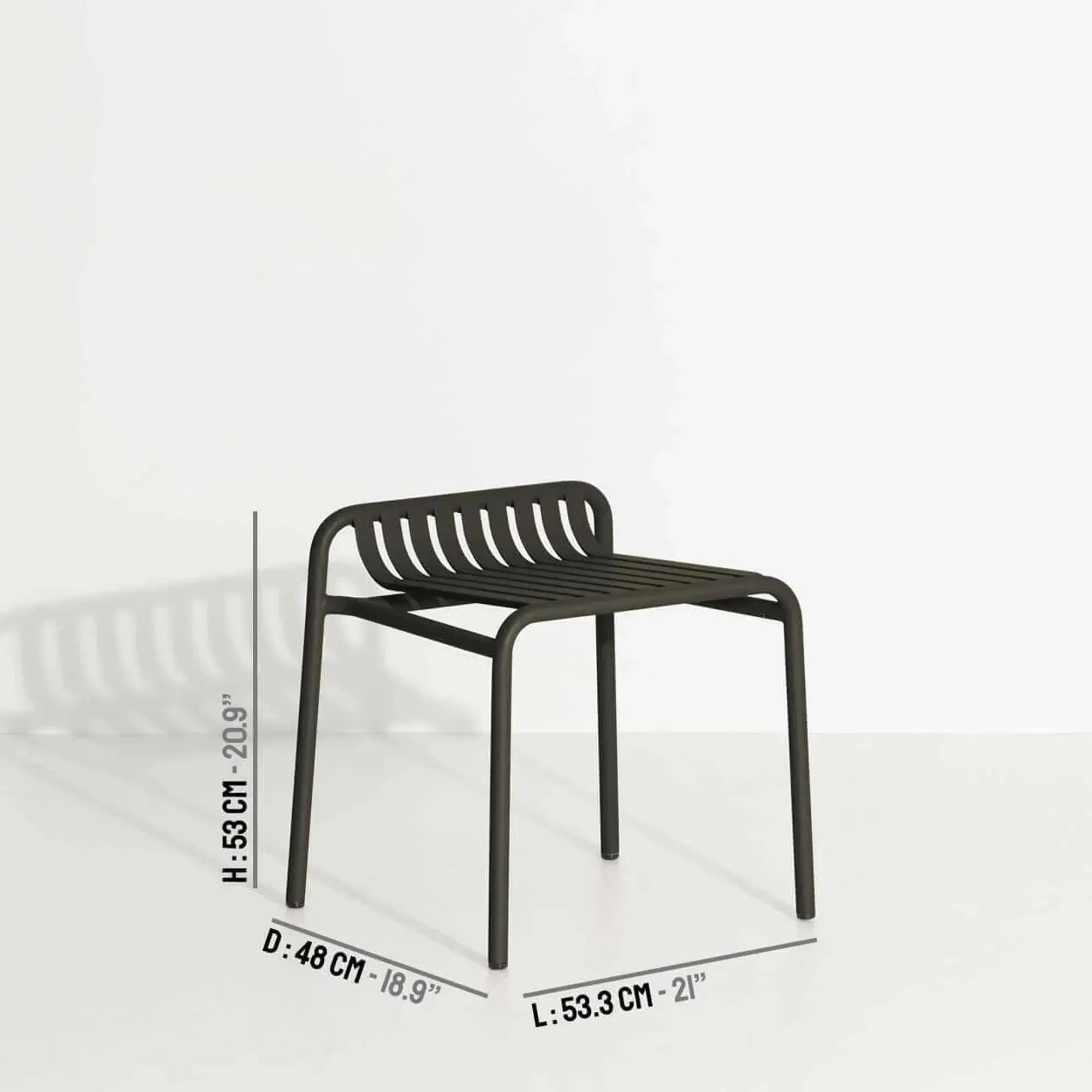 Eleganter Gartenhocker Week-End: Perfekte Ergänzung für Outdoor-Design.