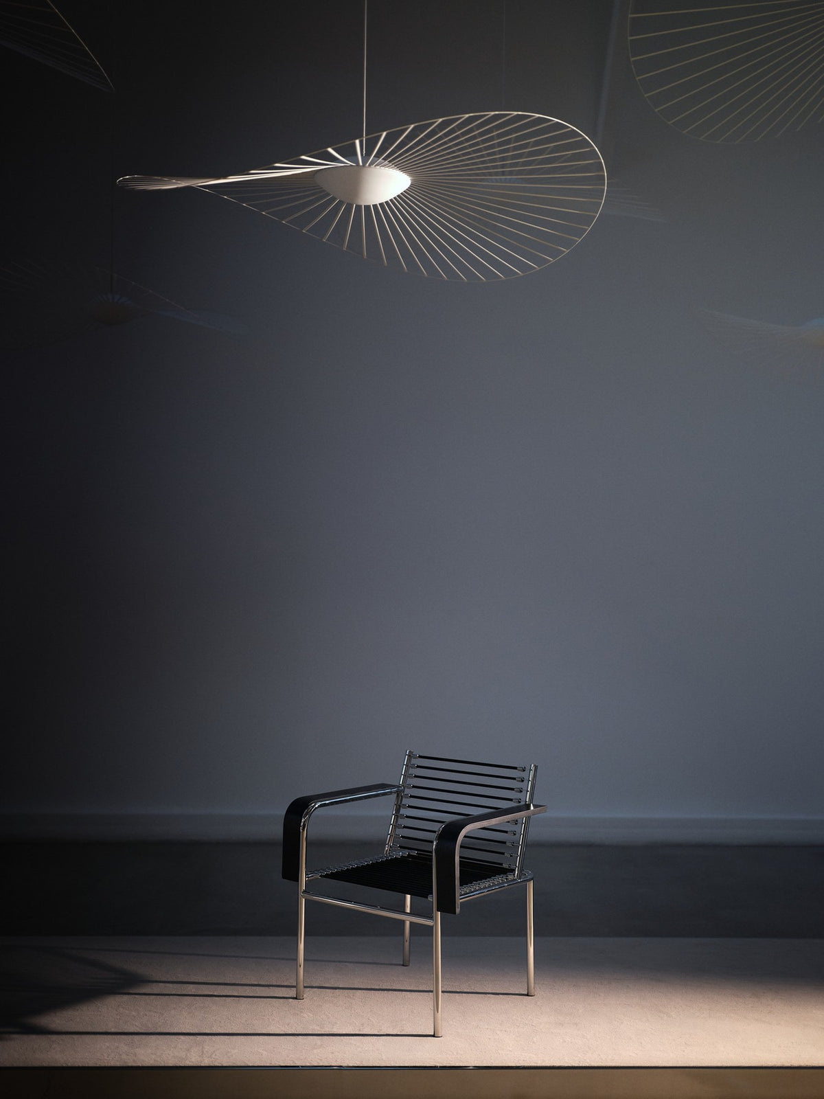 Vertigo Pendelleuchte in Cooper präsentiert im Onlineshop von KAQTU Design AG. Pendelleuchte ist von Petite Friture