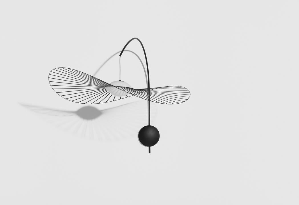 Vertigo Nova Wandleuchte in Black präsentiert im Onlineshop von KAQTU Design AG. Wandleuchte ist von Petite Friture