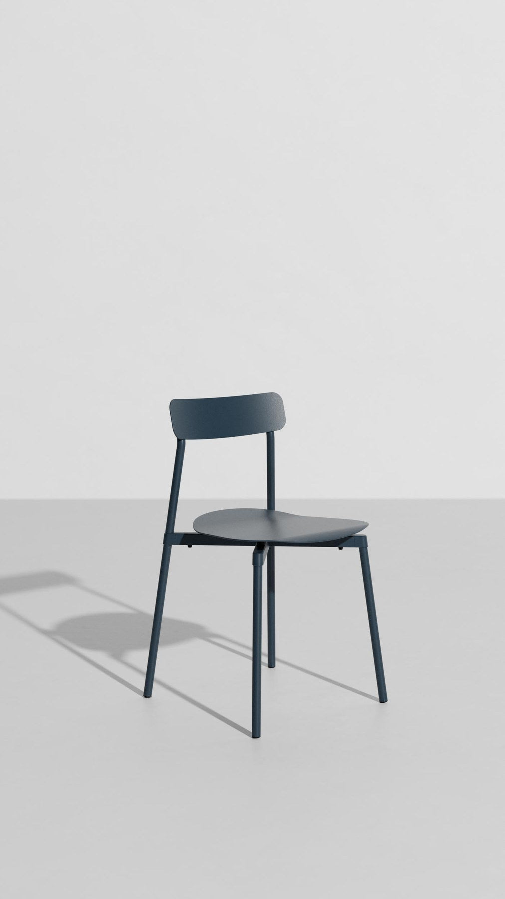 Fromme Stuhl in Grey Blue präsentiert im Onlineshop von KAQTU Design AG. Gartenstuhl ist von Petite Friture