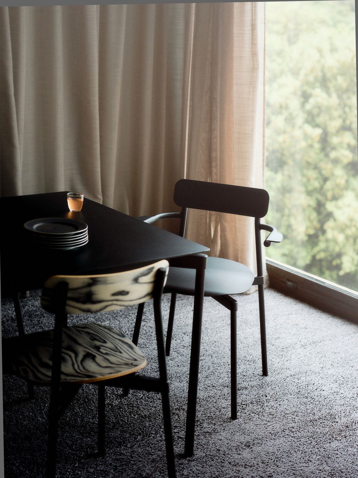 Fromme Barstuhl in Coral präsentiert im Onlineshop von KAQTU Design AG. Hocker Outdoor ist von Petite Friture