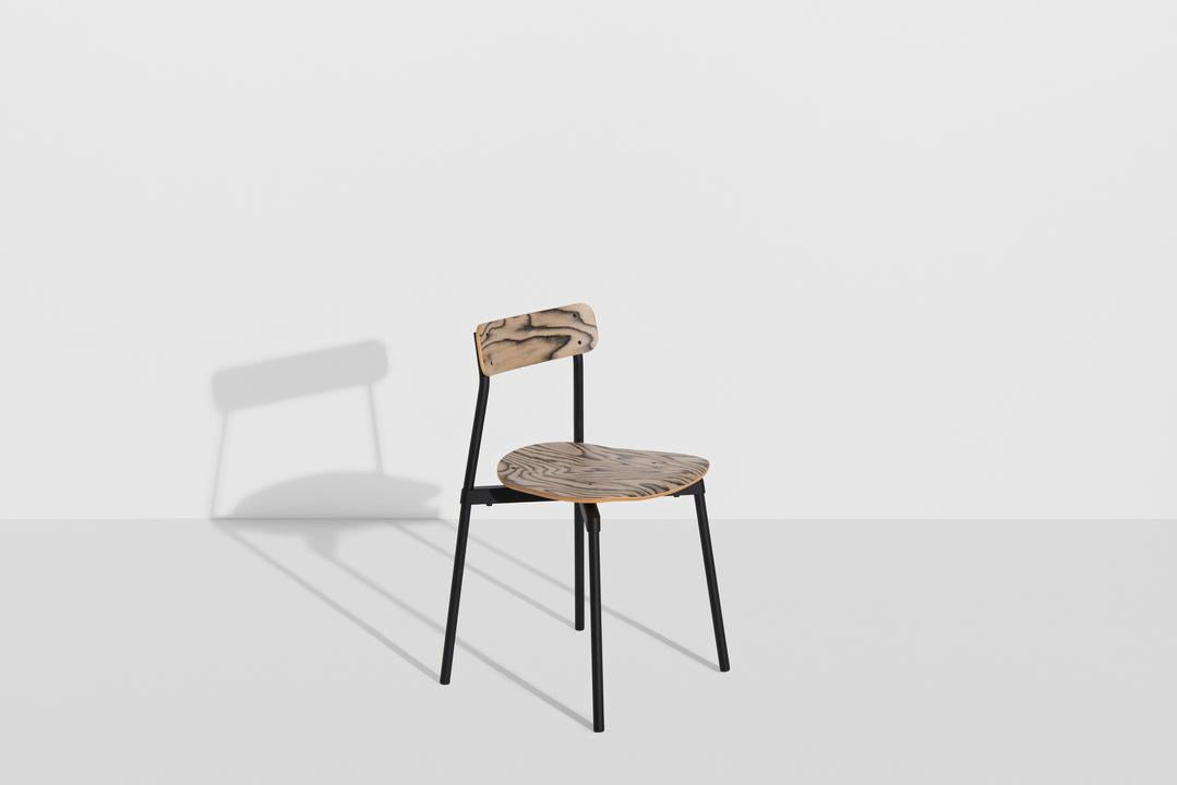 Fromme Wood Stuhl in Black with Alpi präsentiert im Onlineshop von KAQTU Design AG. Gartenstuhl ist von Petite Friture