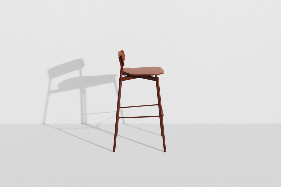 Fromme Wood Barstuhl in Red Brown präsentiert im Onlineshop von KAQTU Design AG. Barhocker ist von Petite Friture